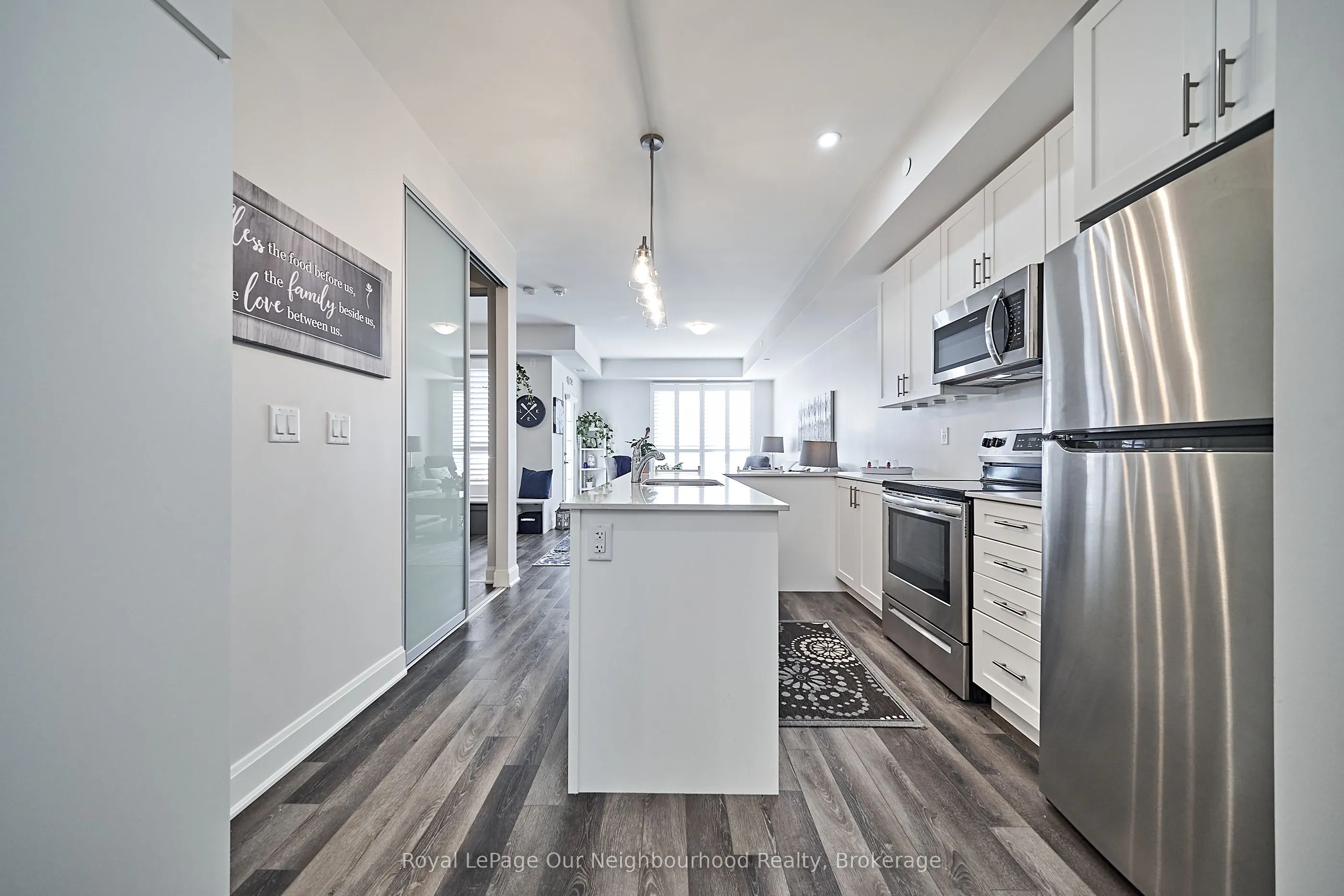 50 Lakebreeze Drive, #218