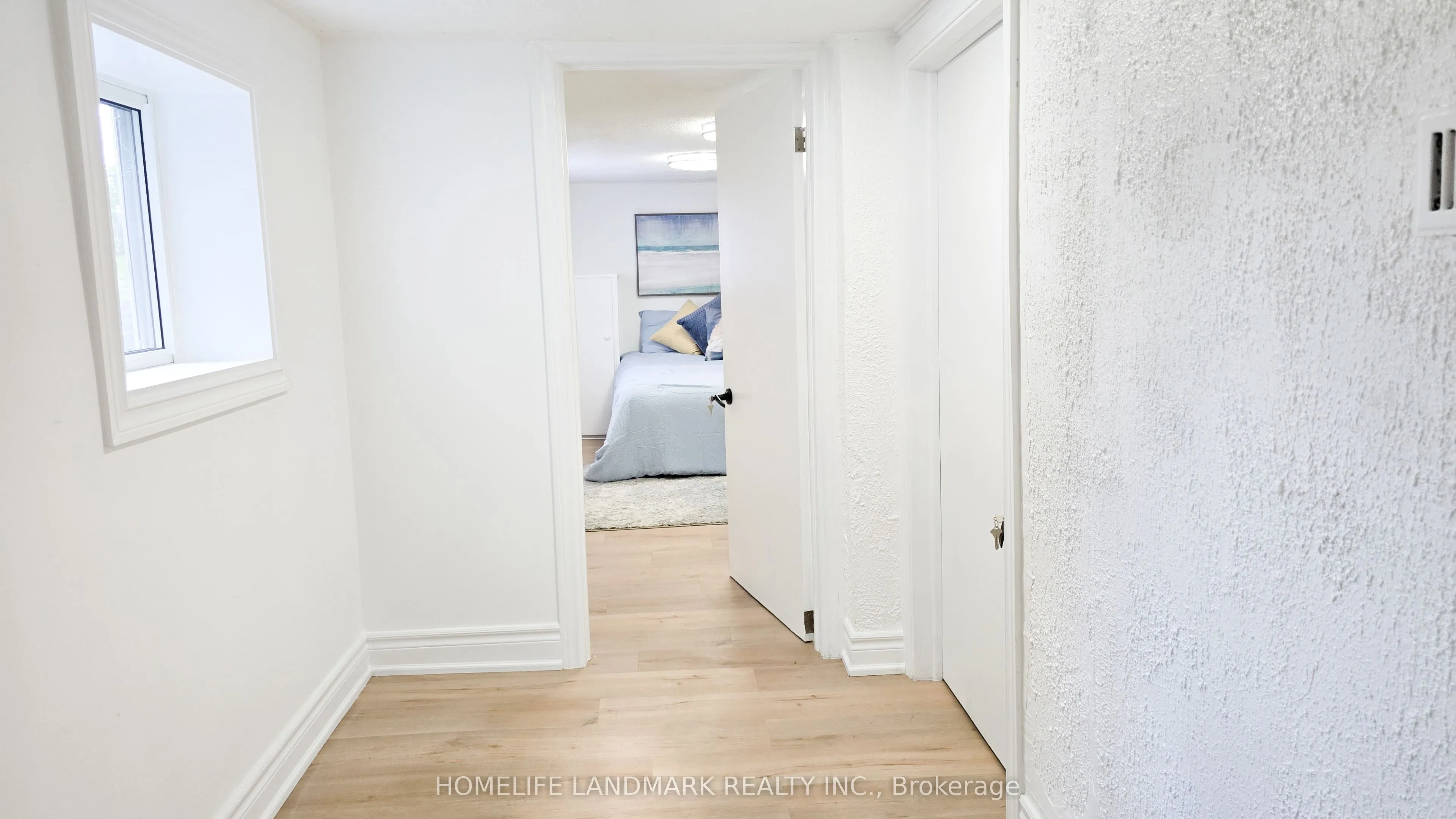 357 Oshawa Boulevard N