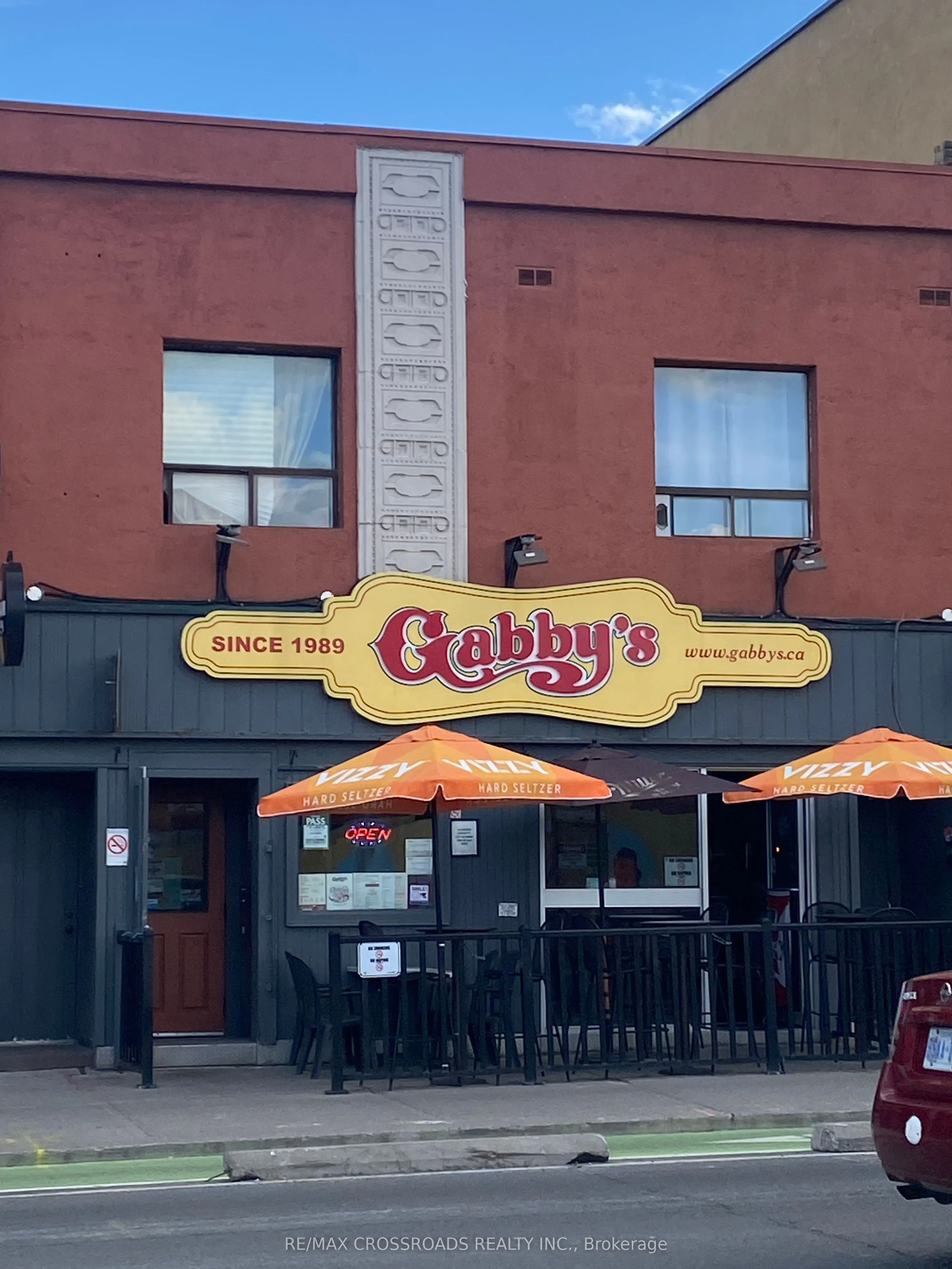 727-729 Danforth Avenue E