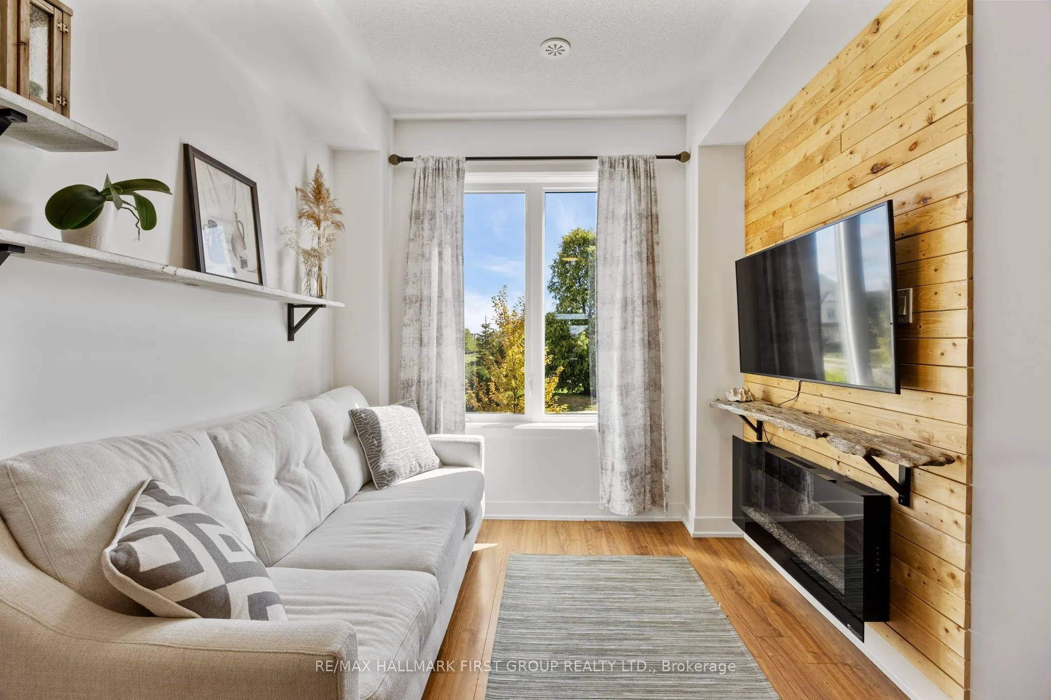 7 Shawfield Way, #79