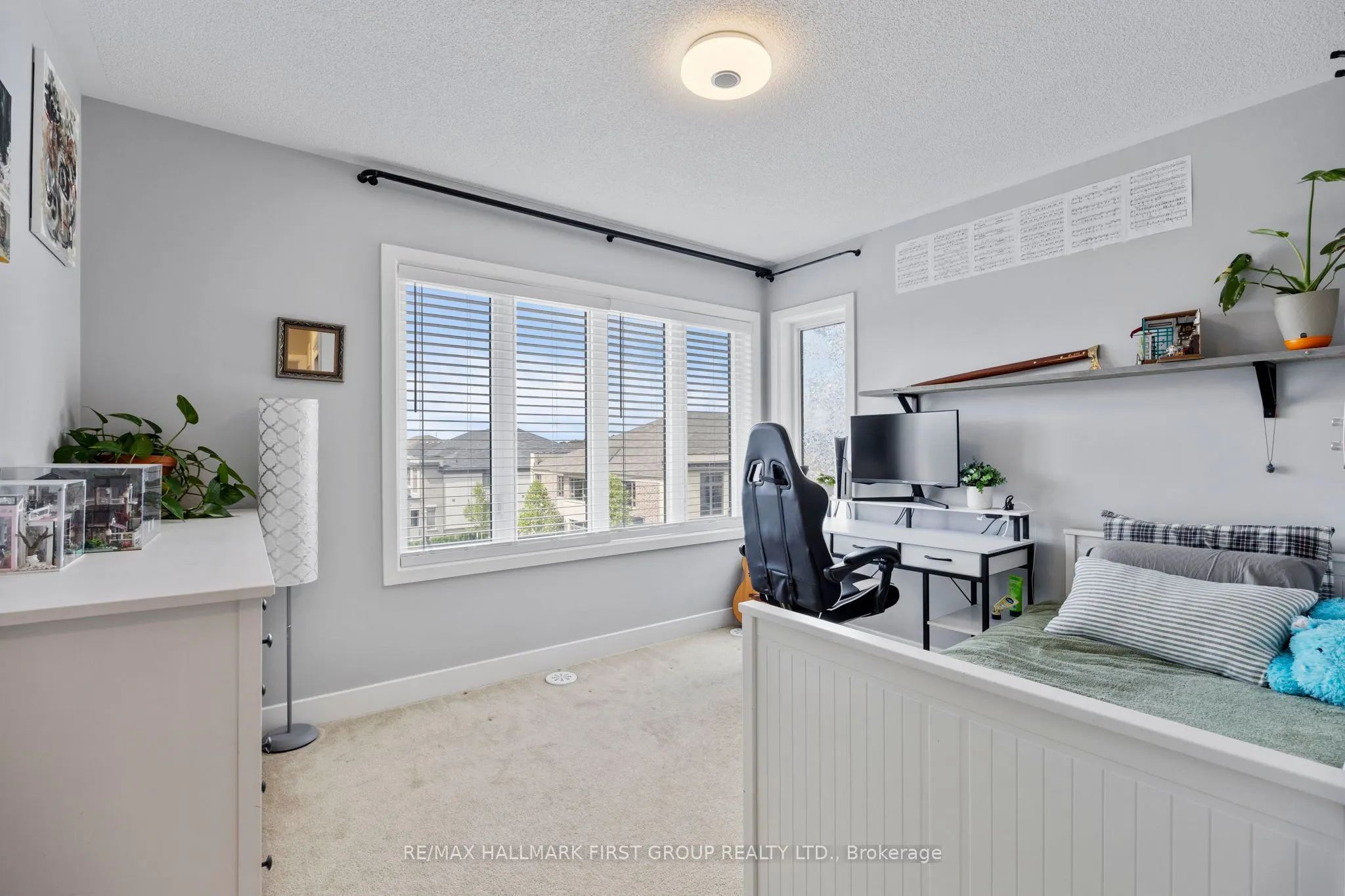 7 Shawfield Way, #79