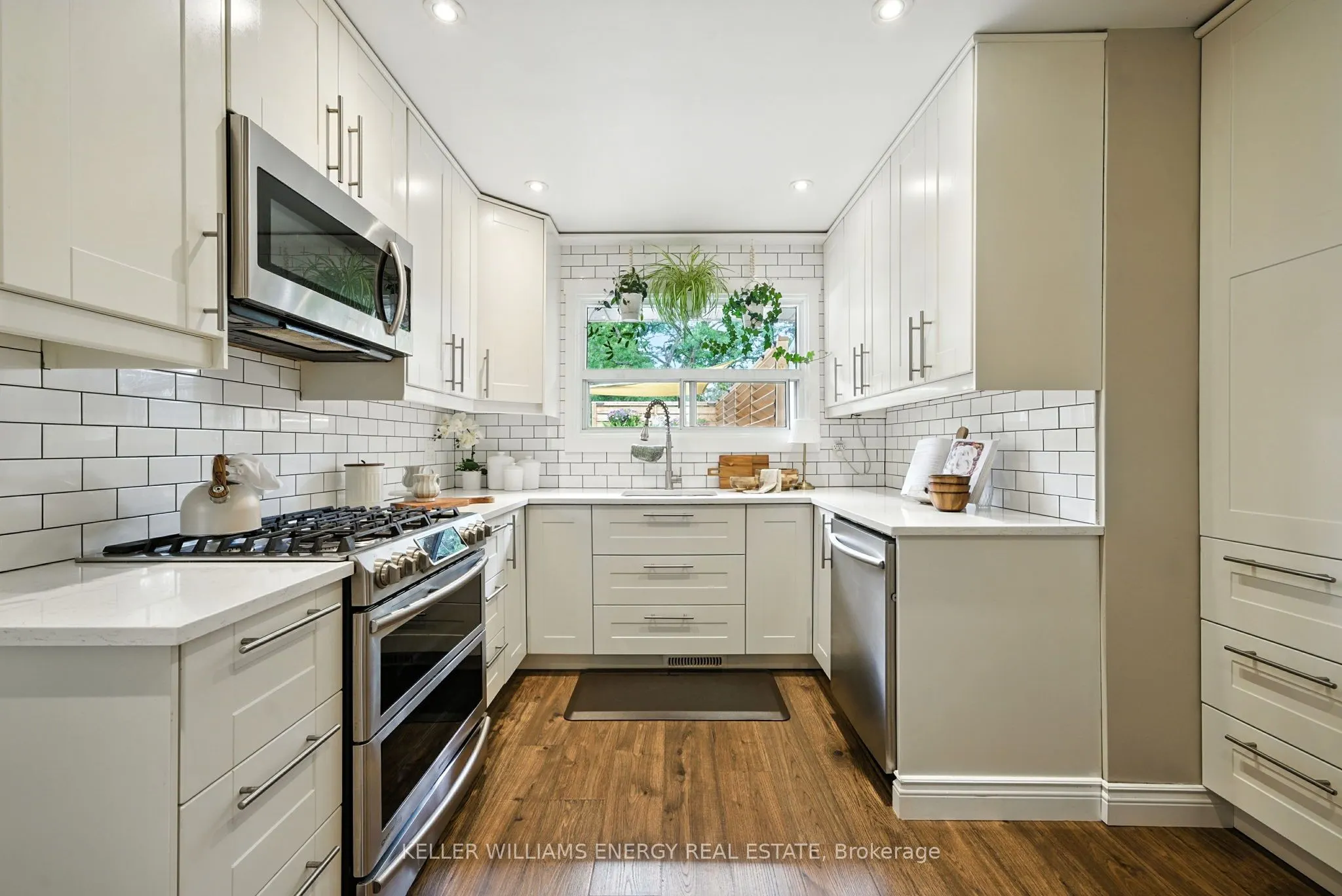 1033 Newbury Avenue