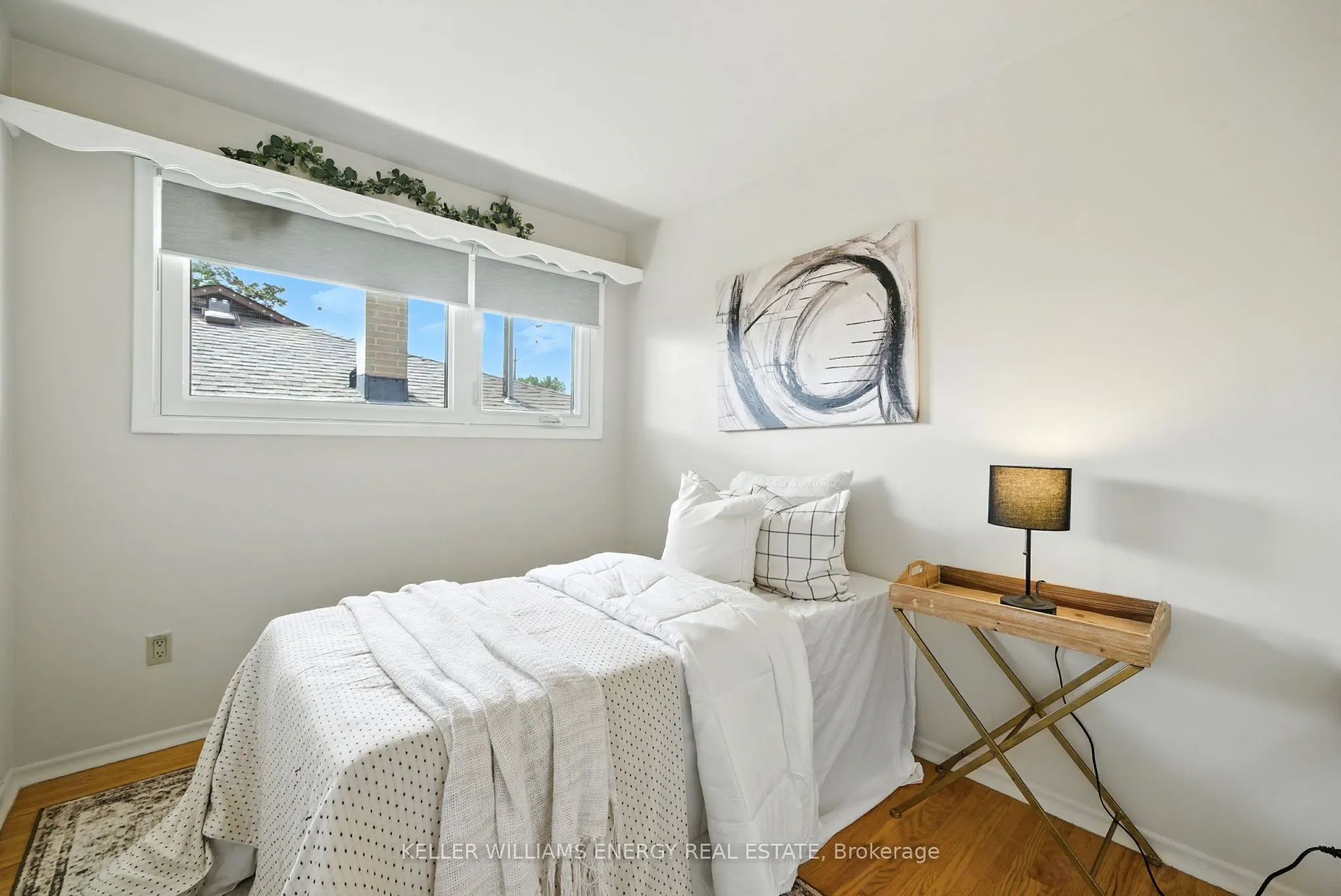 1033 Newbury Avenue