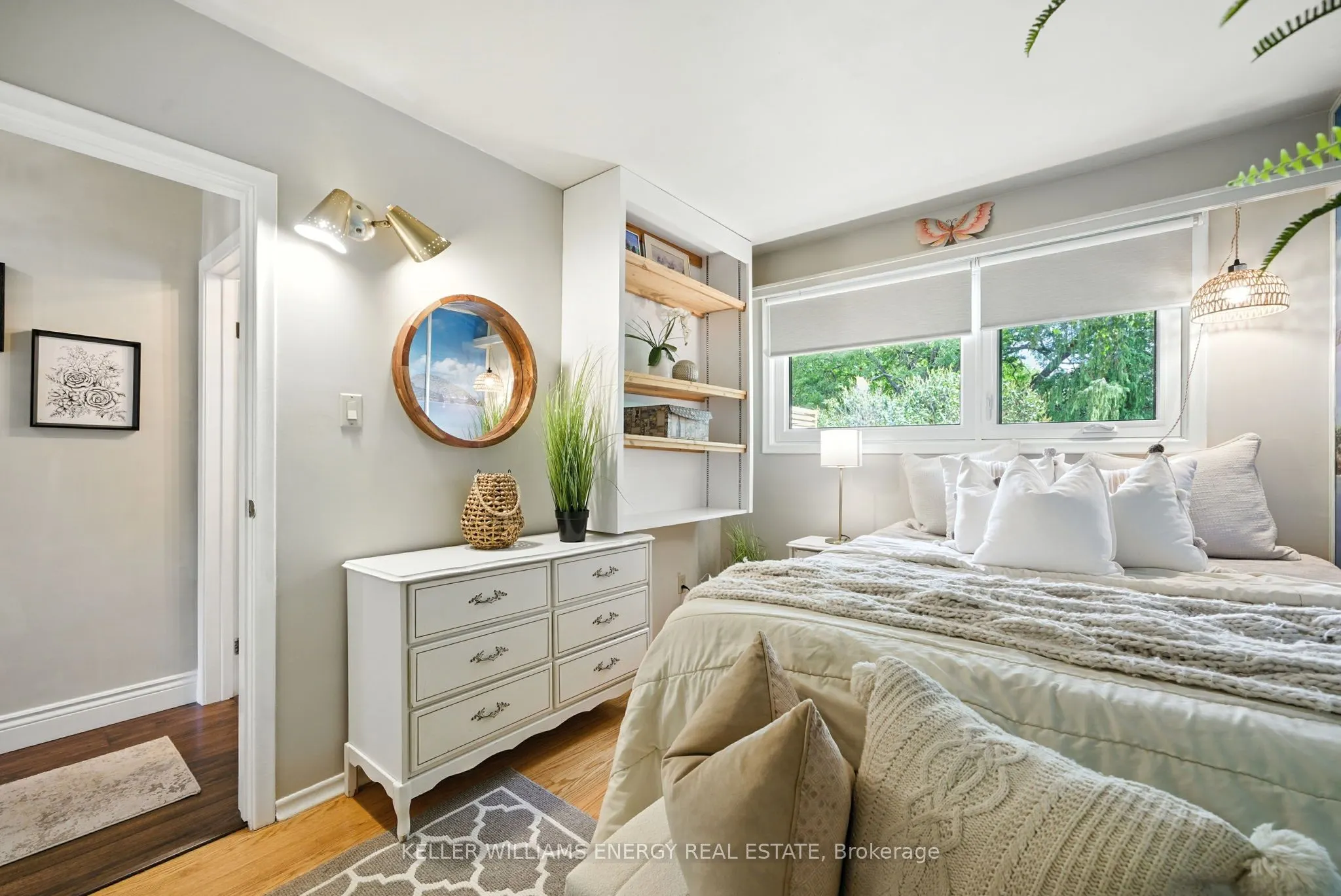 1033 Newbury Avenue