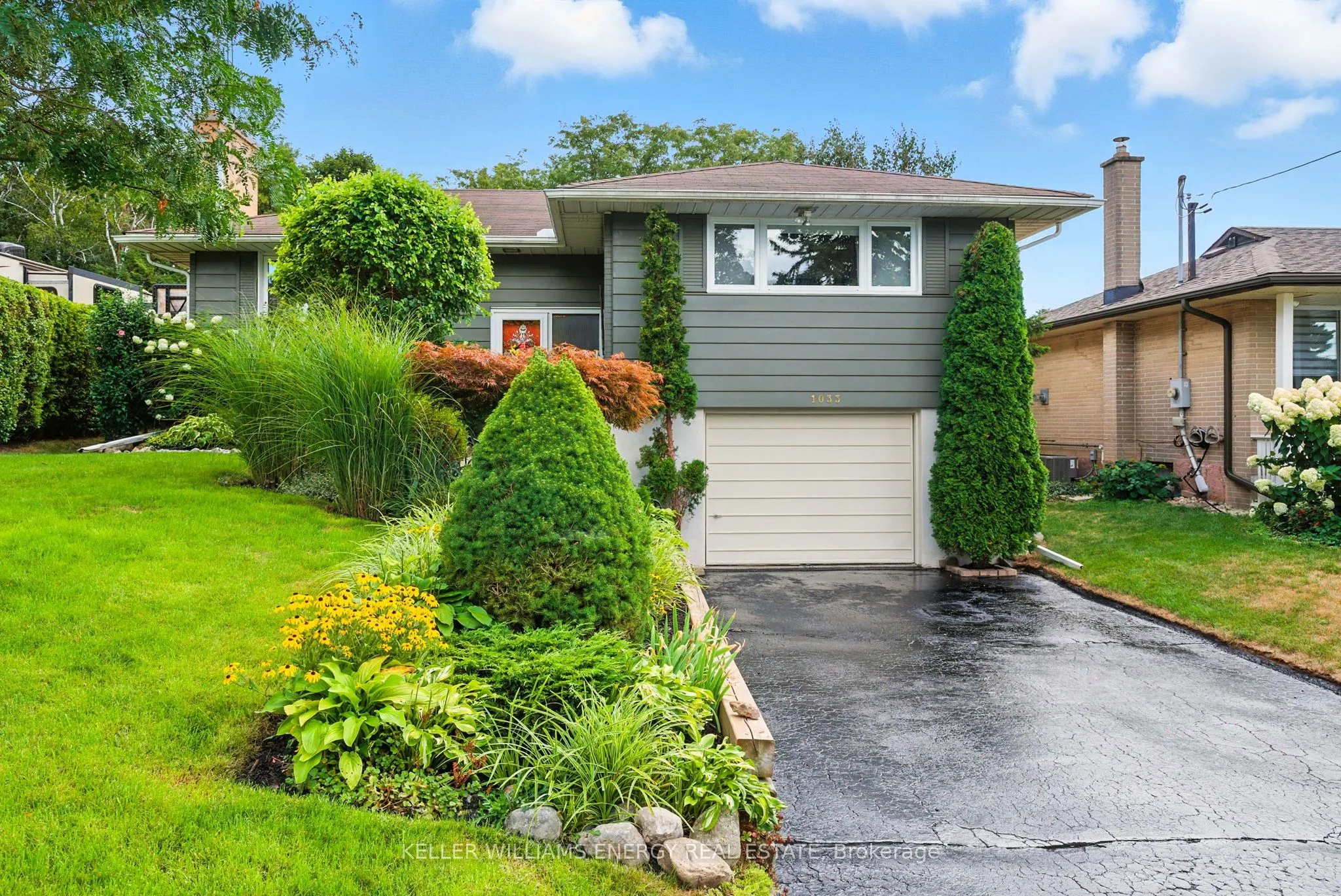 1033 Newbury Avenue