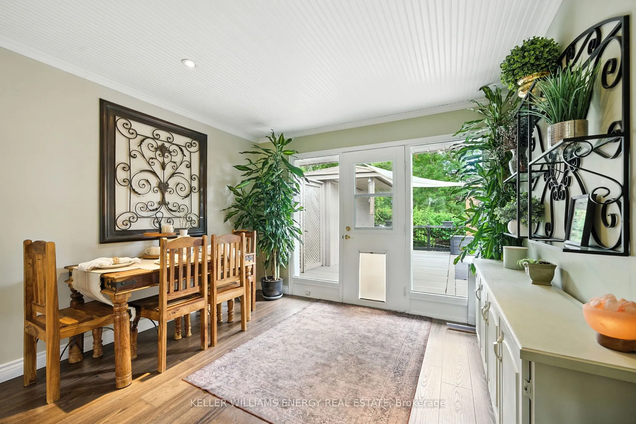 1033 Newbury Avenue