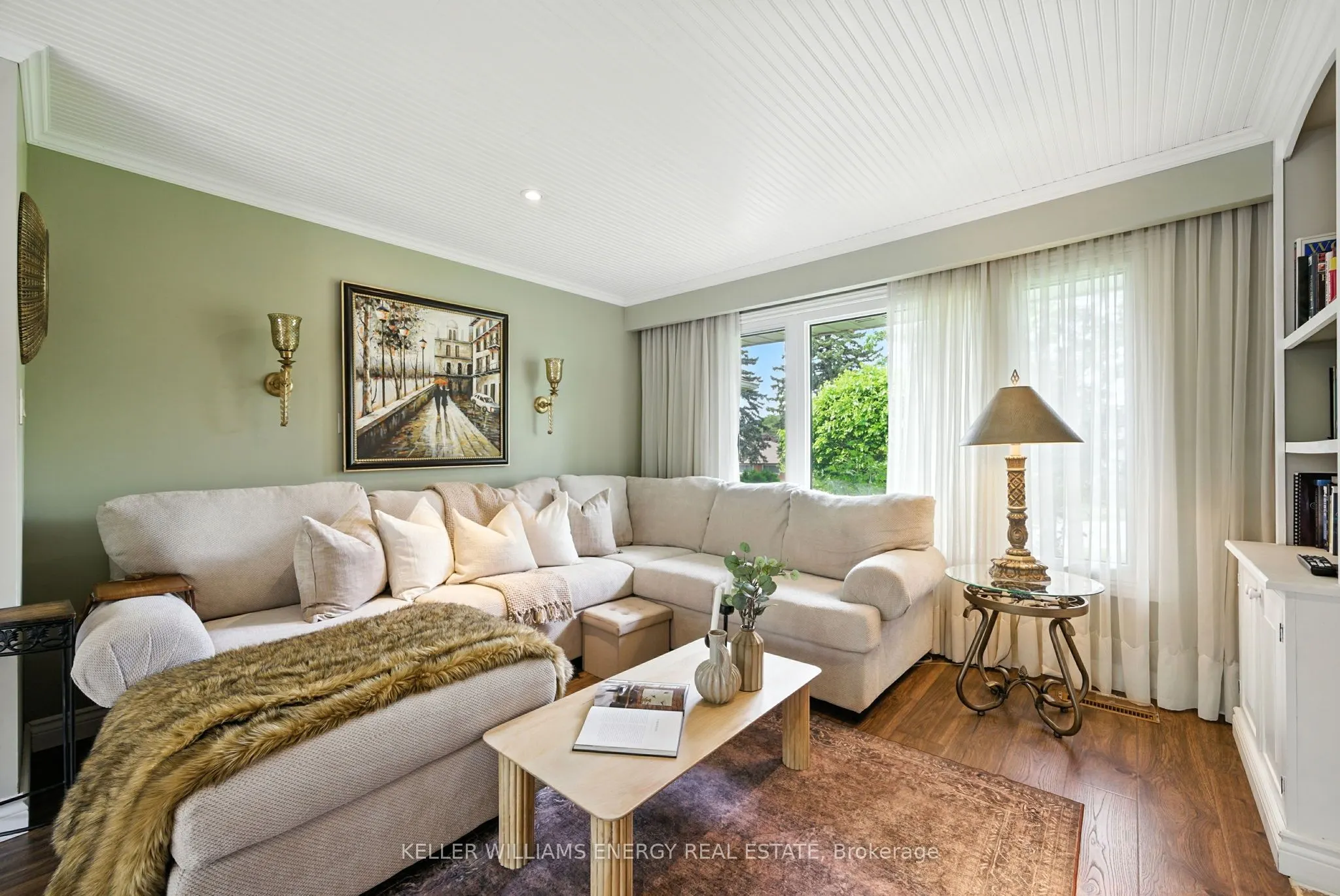 1033 Newbury Avenue