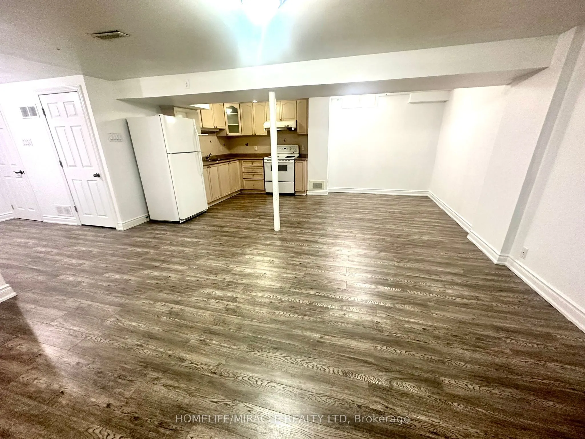 9 Maresfield Drive N