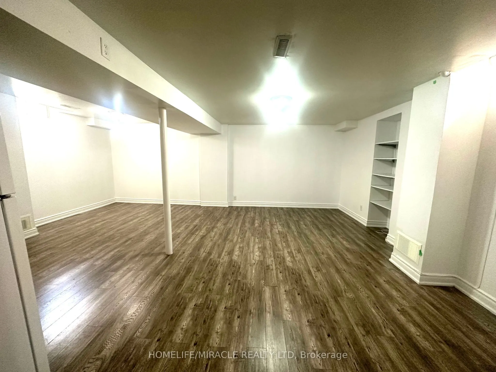9 Maresfield Drive N