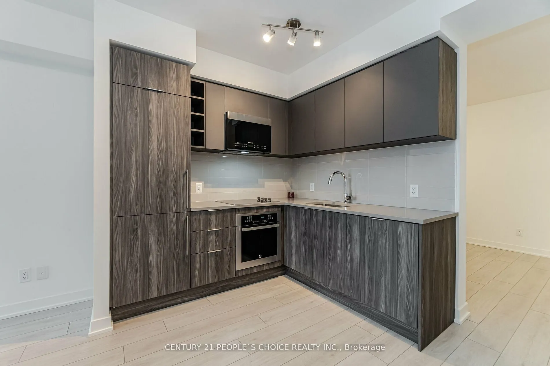 2033 kennedy Road W, #312