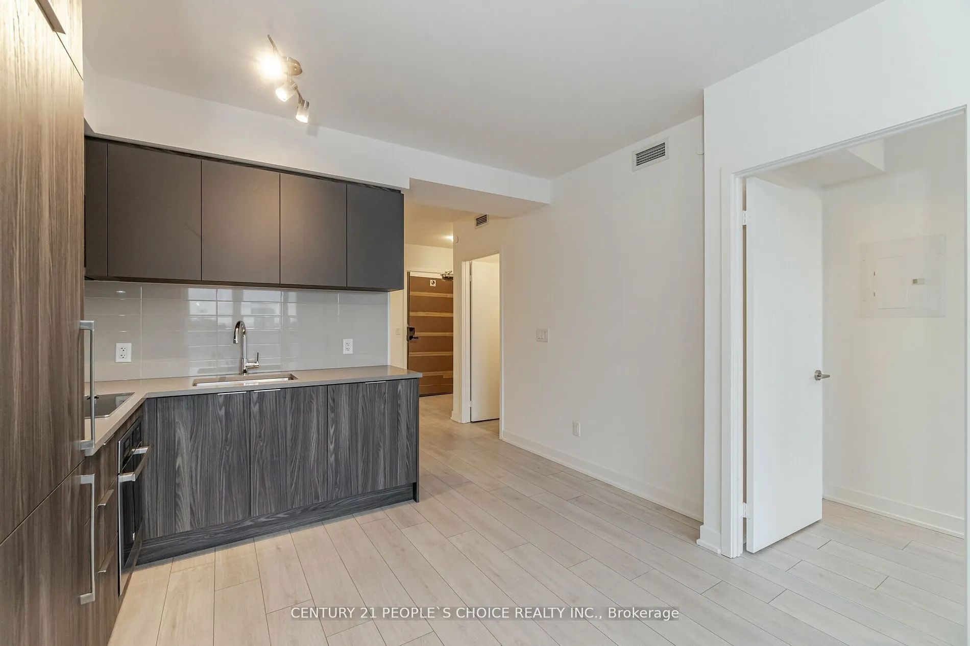 2033 kennedy Road W, #312