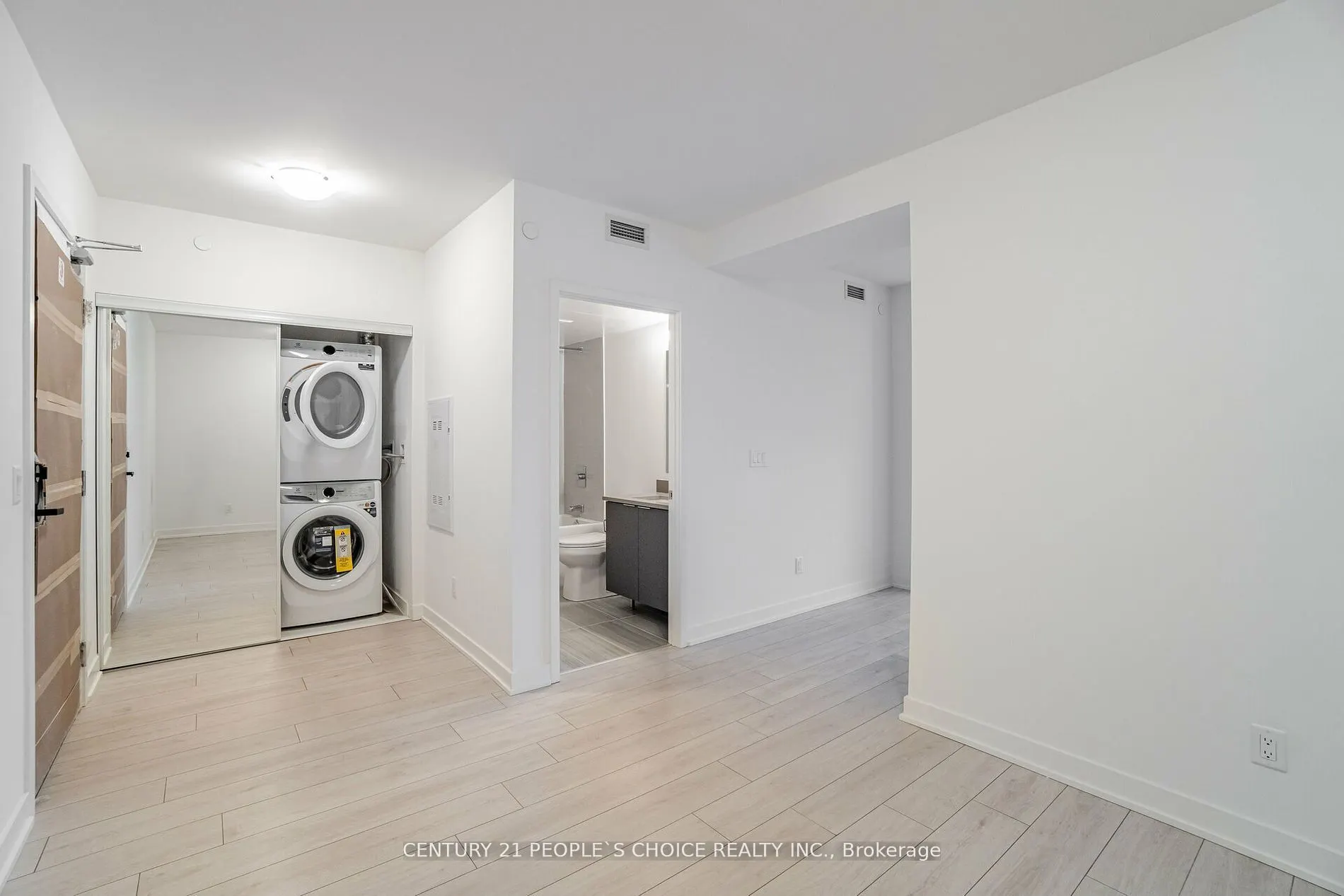 2033 kennedy Road W, #312