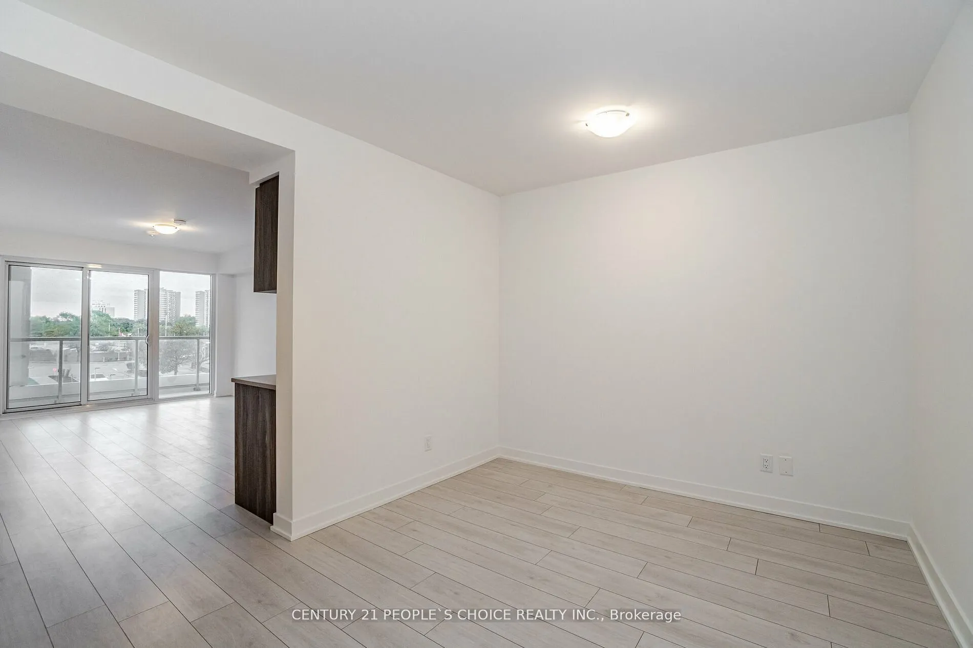 2033 kennedy Road W, #312