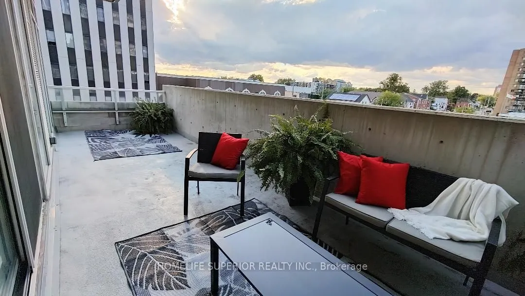44 Bond Street, #316