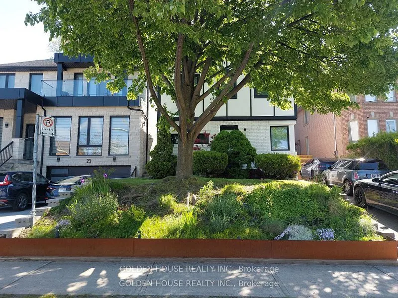 21 Thatcher Avenue