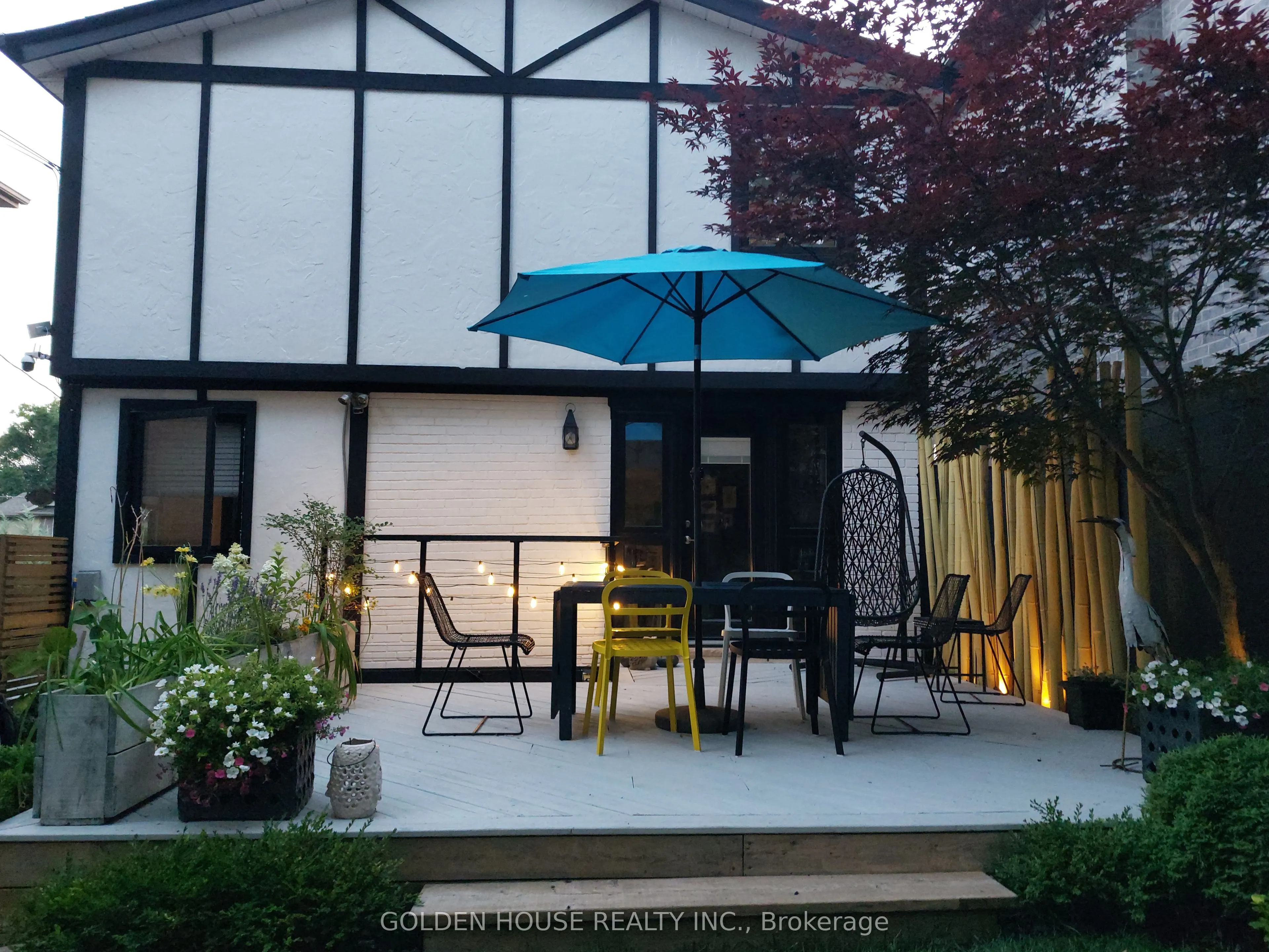 21 Thatcher Avenue