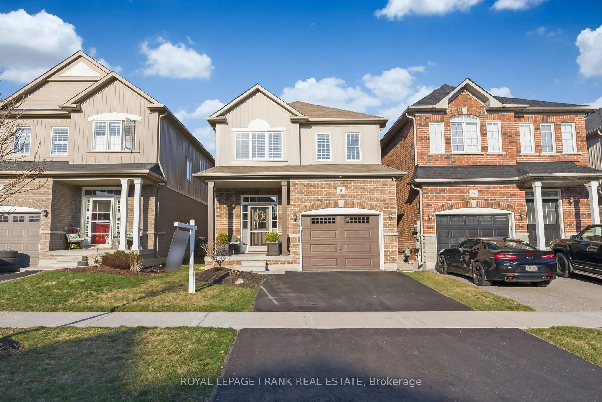 11 Gordon Cowling Street
