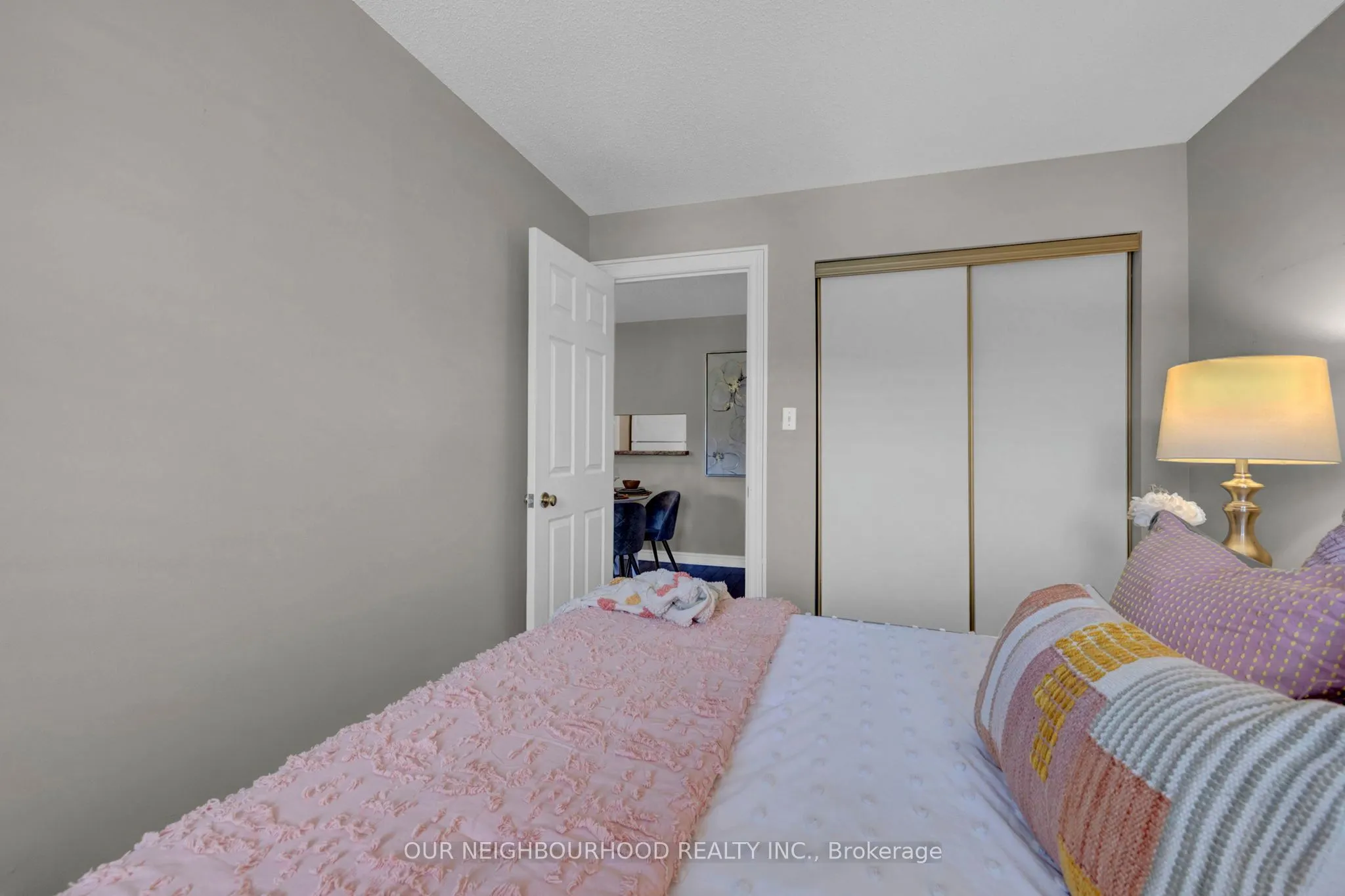 191 Lake Driveway Drive W, #210