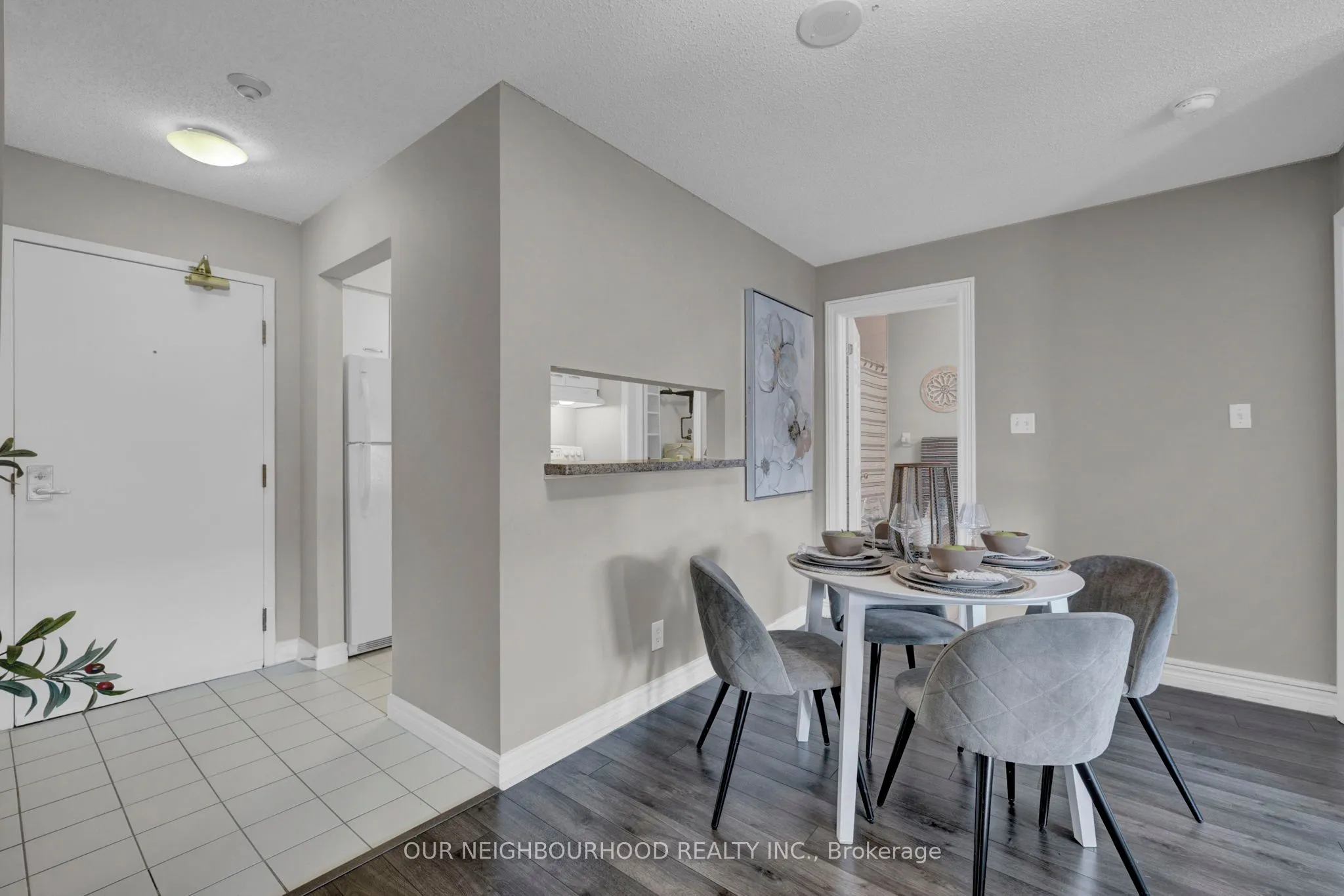 191 Lake Driveway Drive W, #210