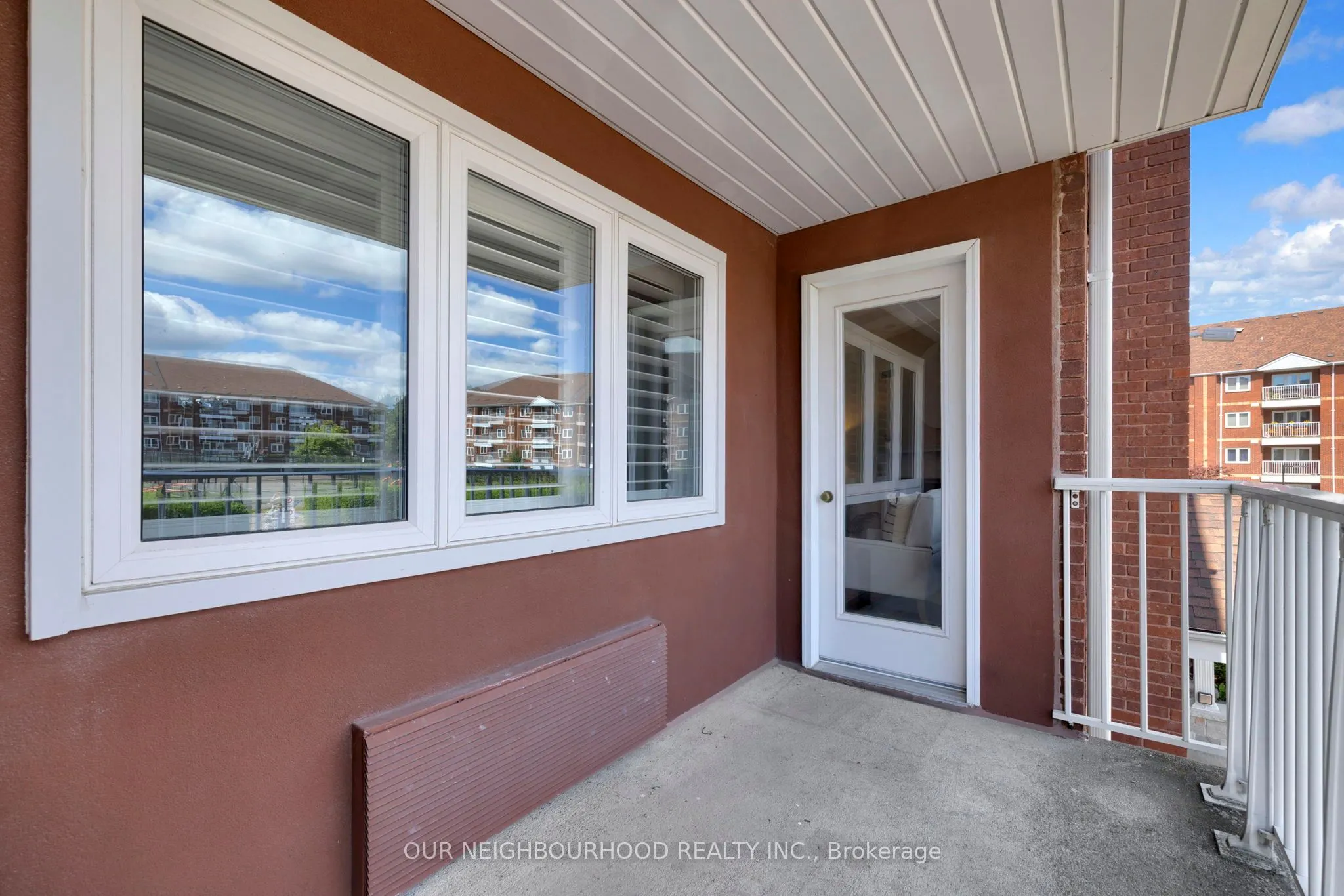 191 Lake Driveway Drive W, #210