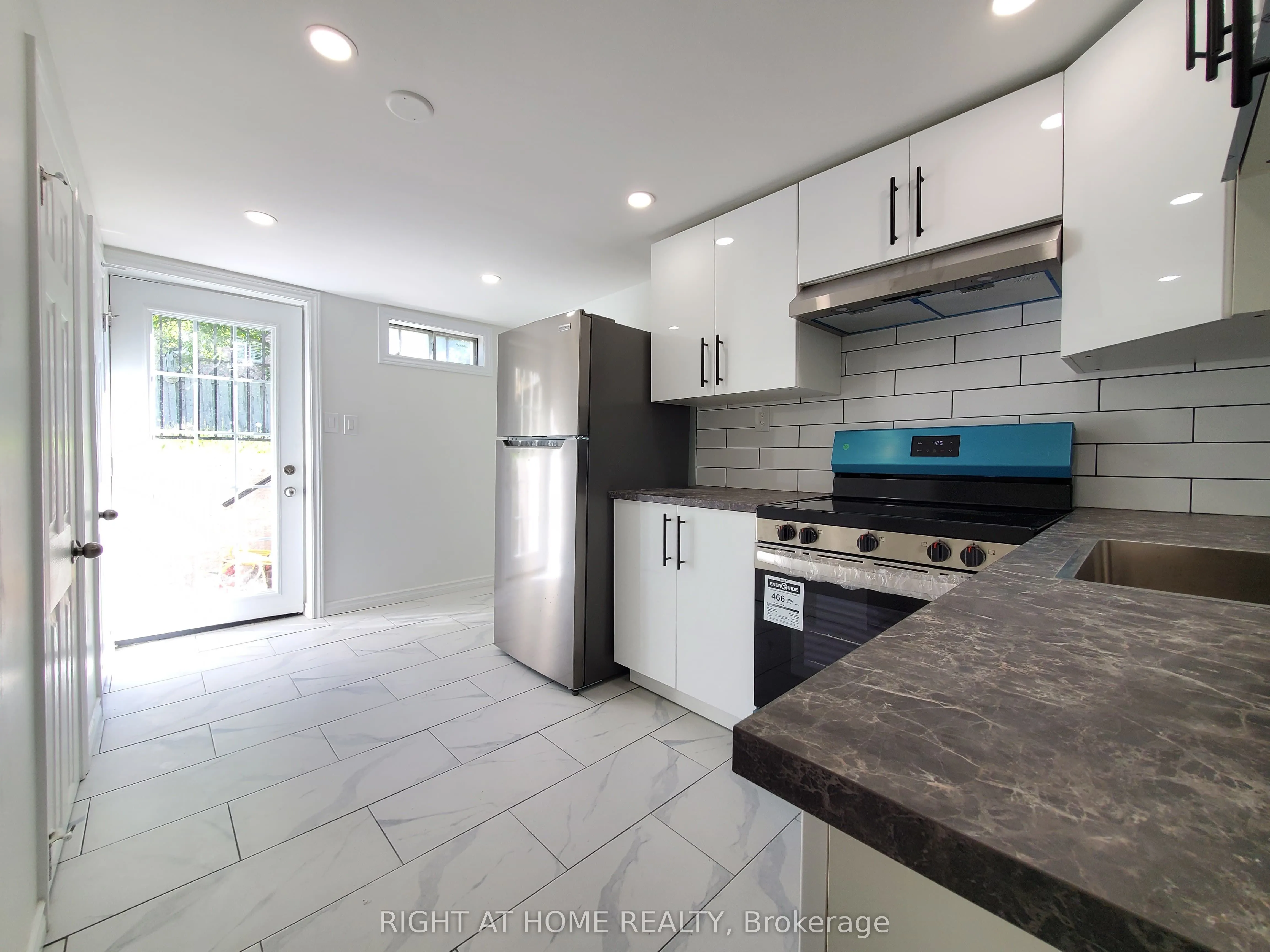 19 Tawn Crescent, #BSMT