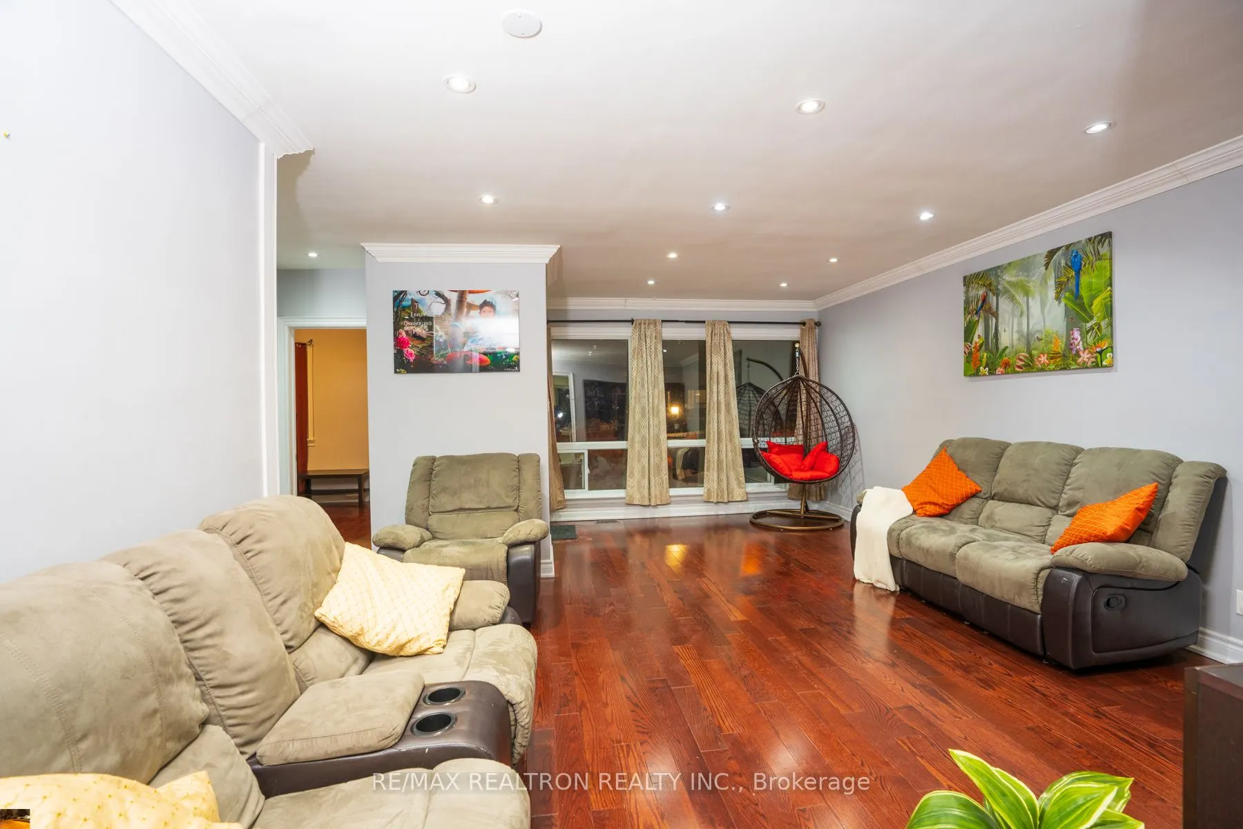 564 McCowan Road