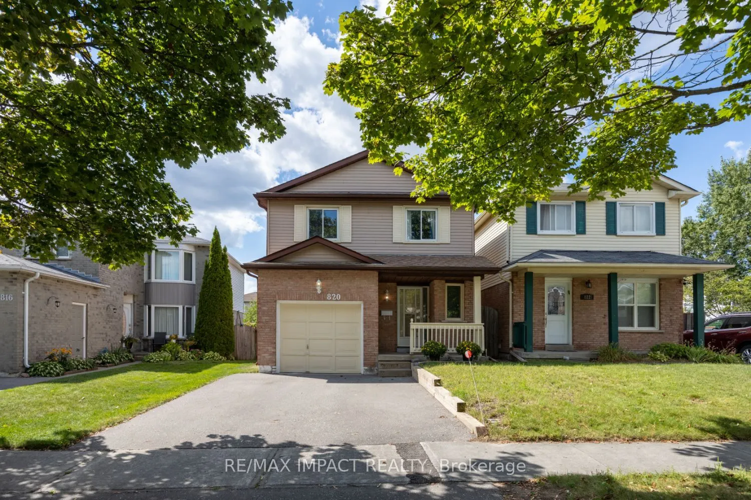 820 Bennett Crescent