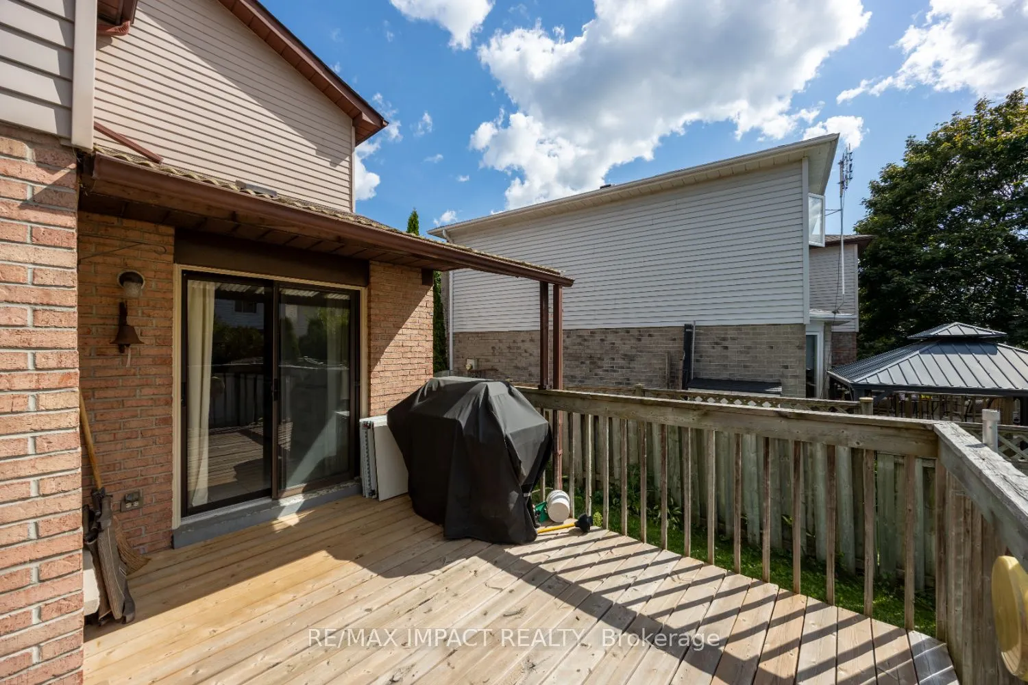 820 Bennett Crescent