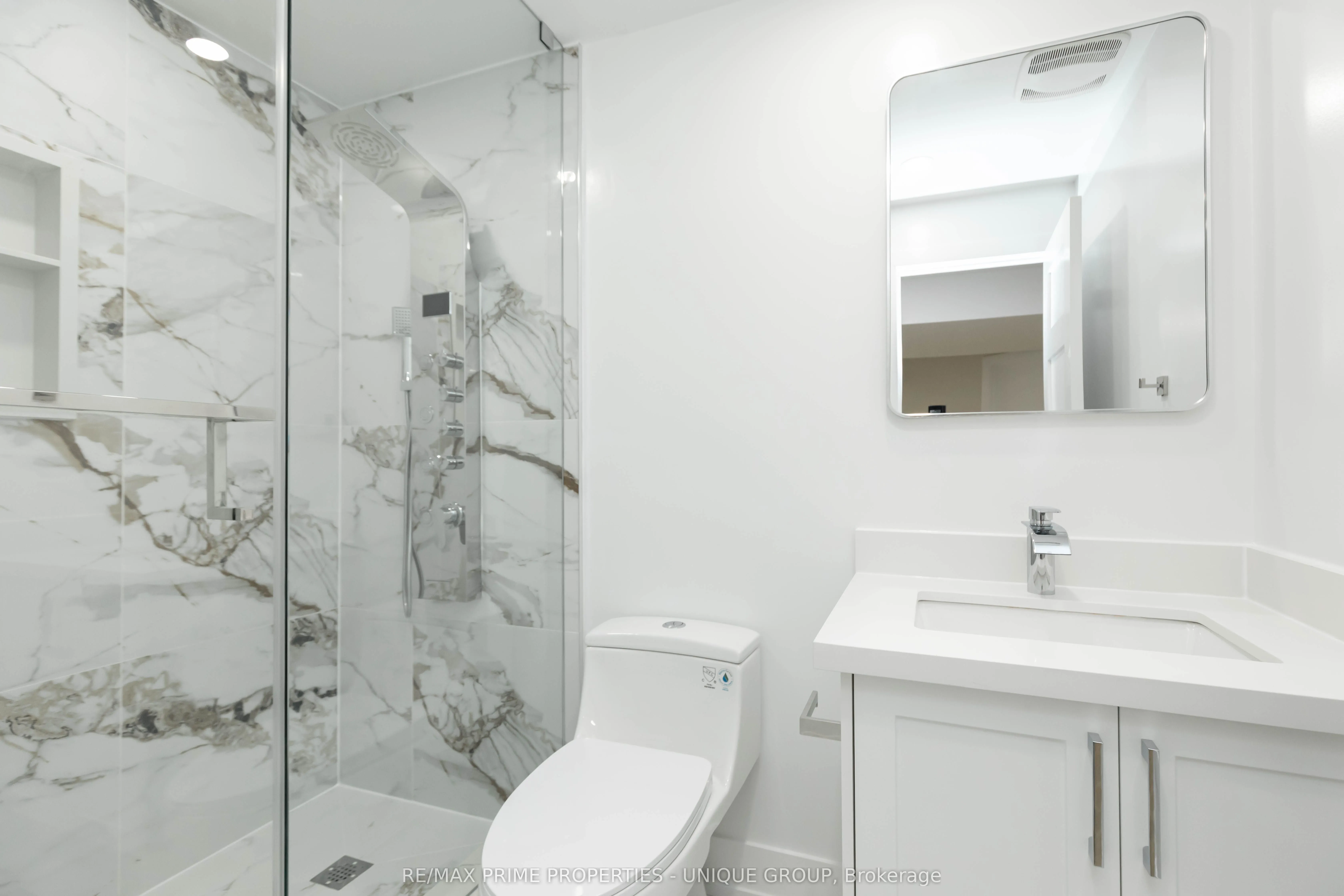 10 Emmett Place E, #Lower