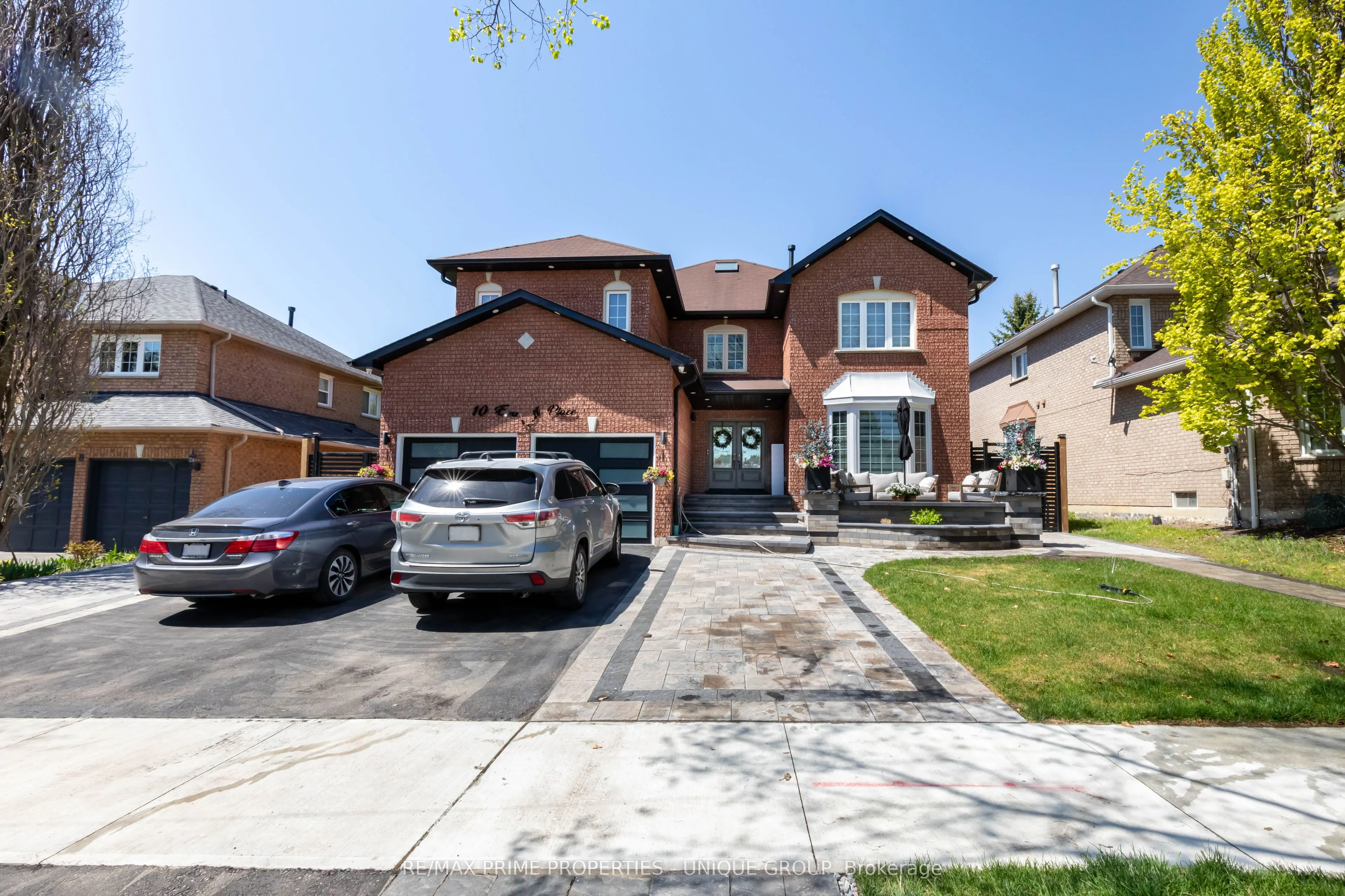 10 Emmett Place E, #Lower