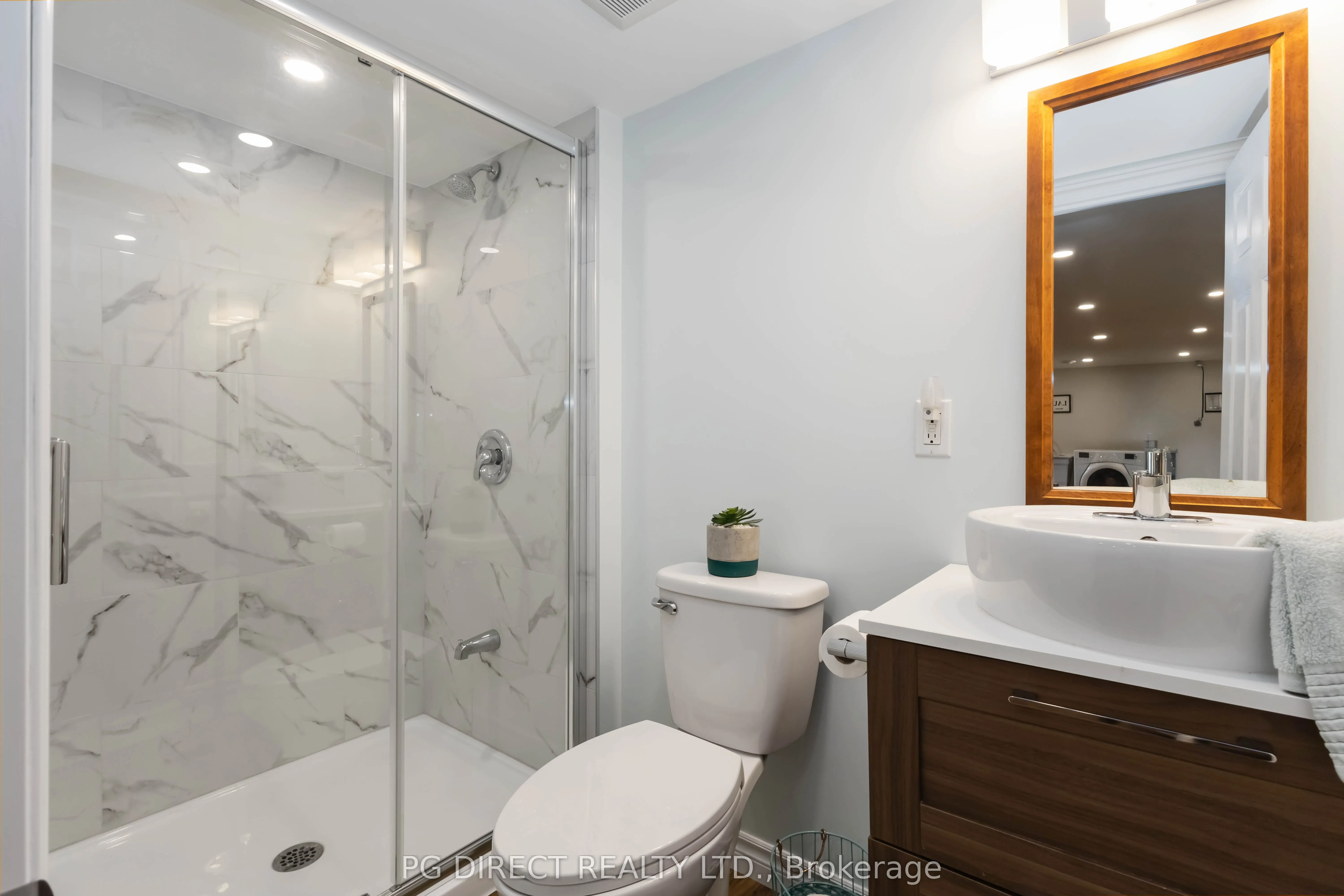 108 Walnut Street W