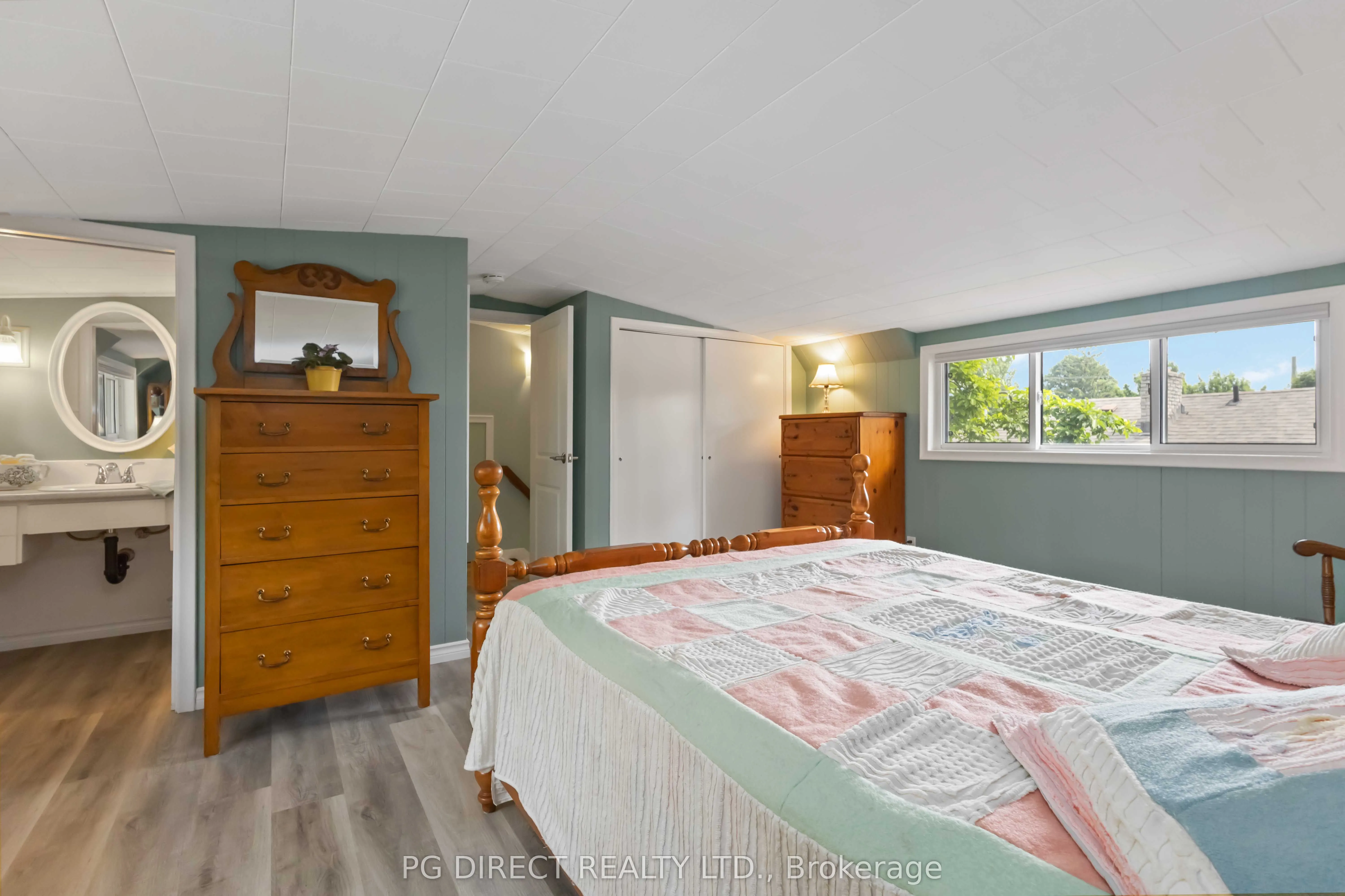 108 Walnut Street W