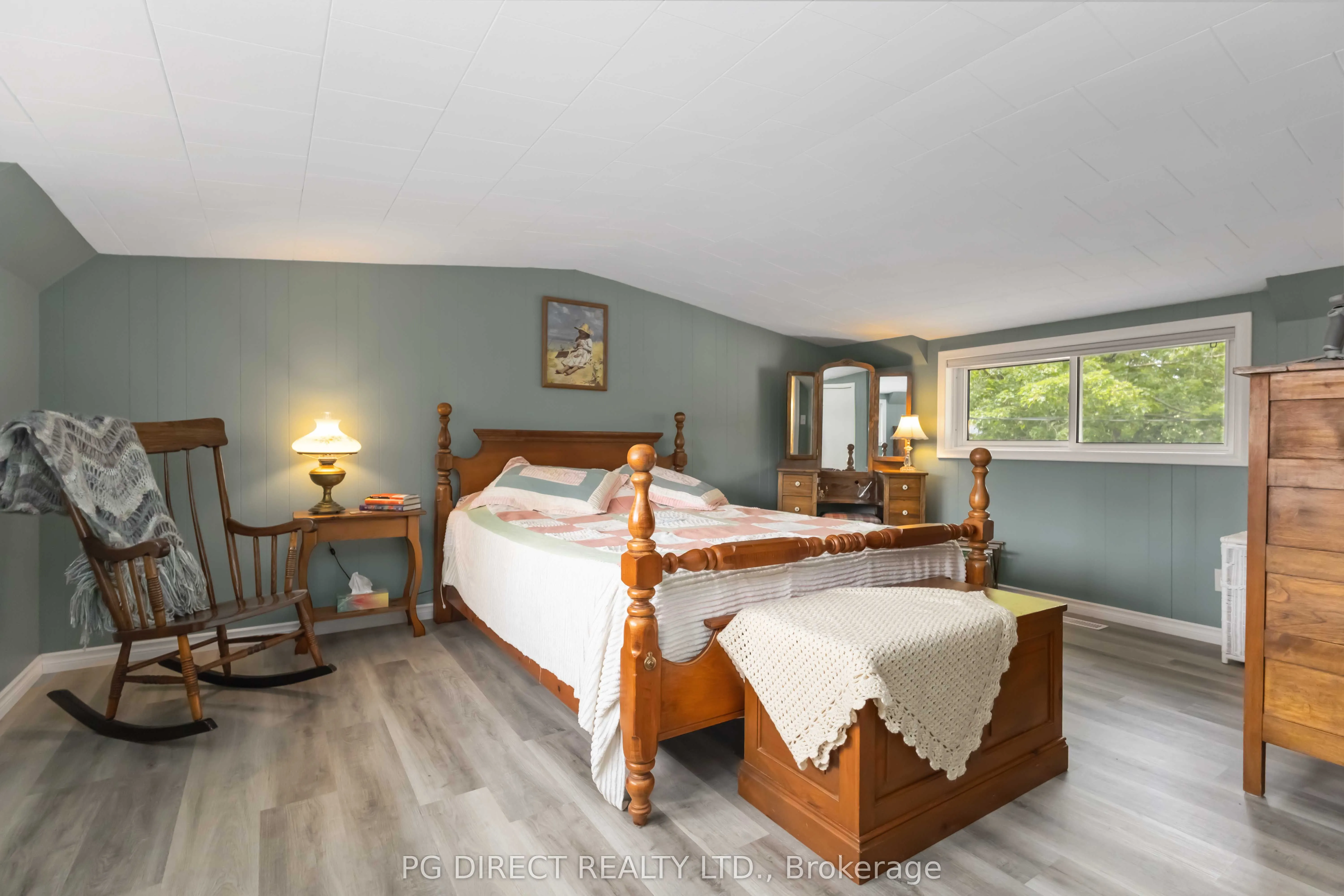 108 Walnut Street W