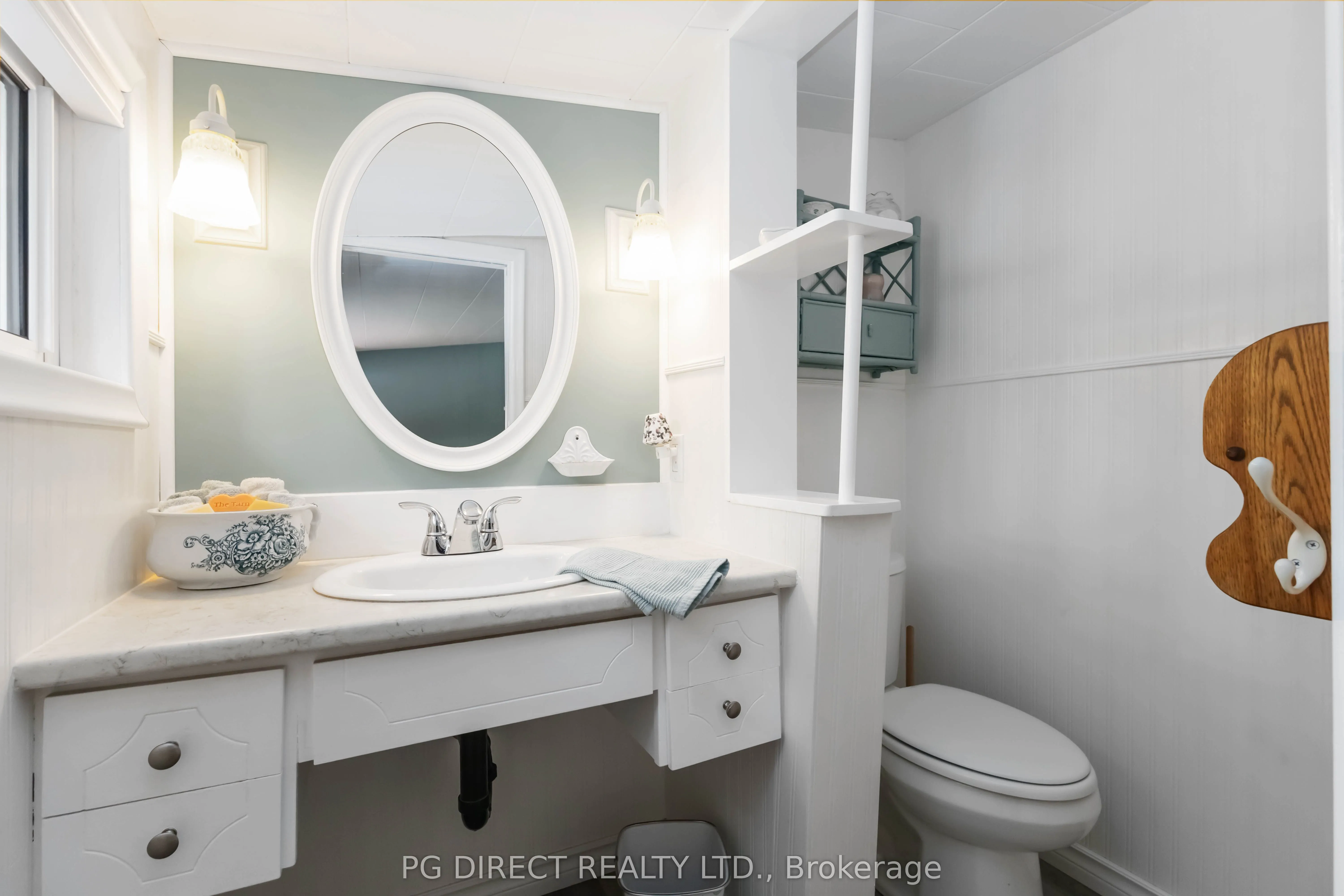 108 Walnut Street W