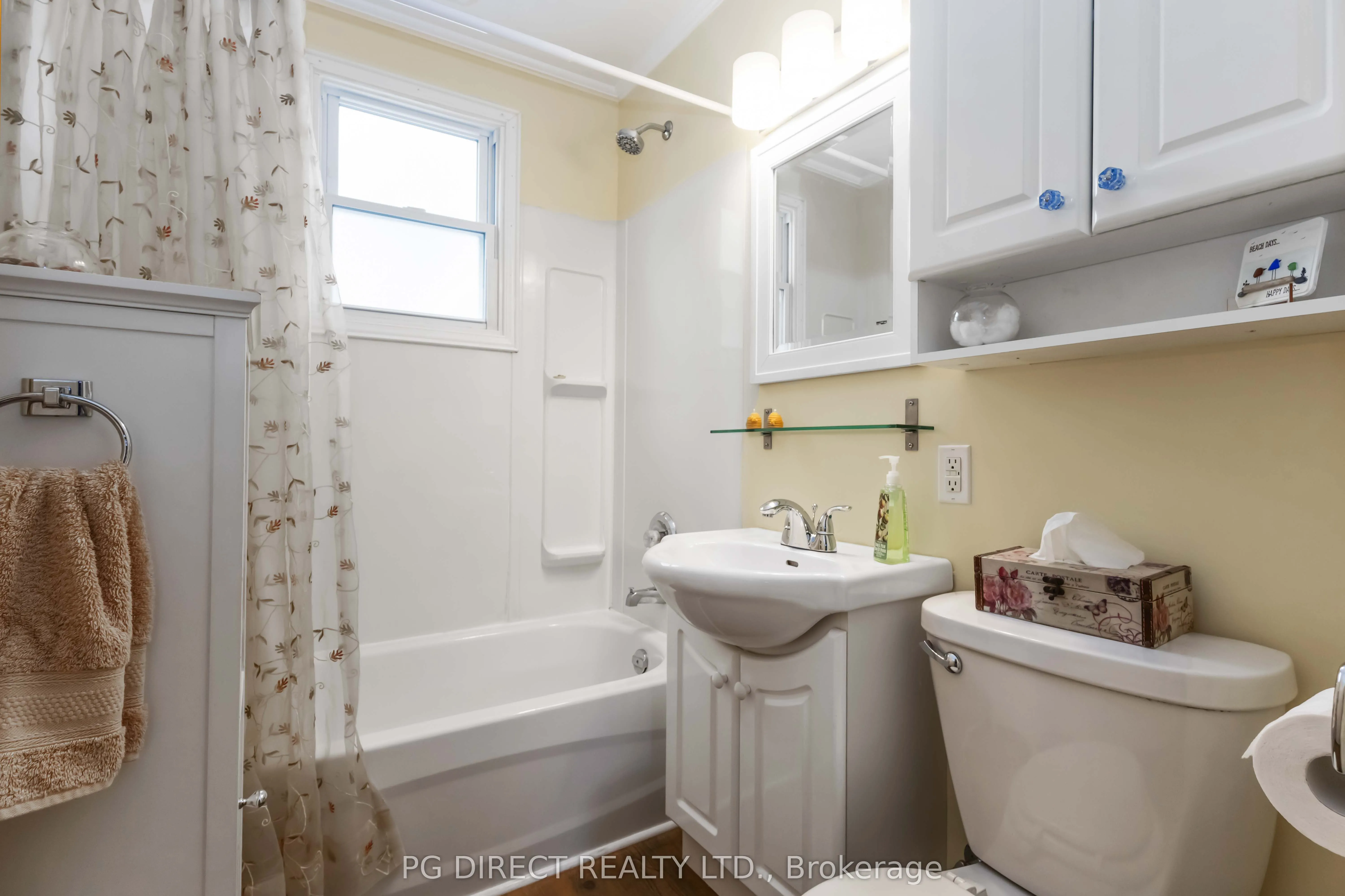 108 Walnut Street W