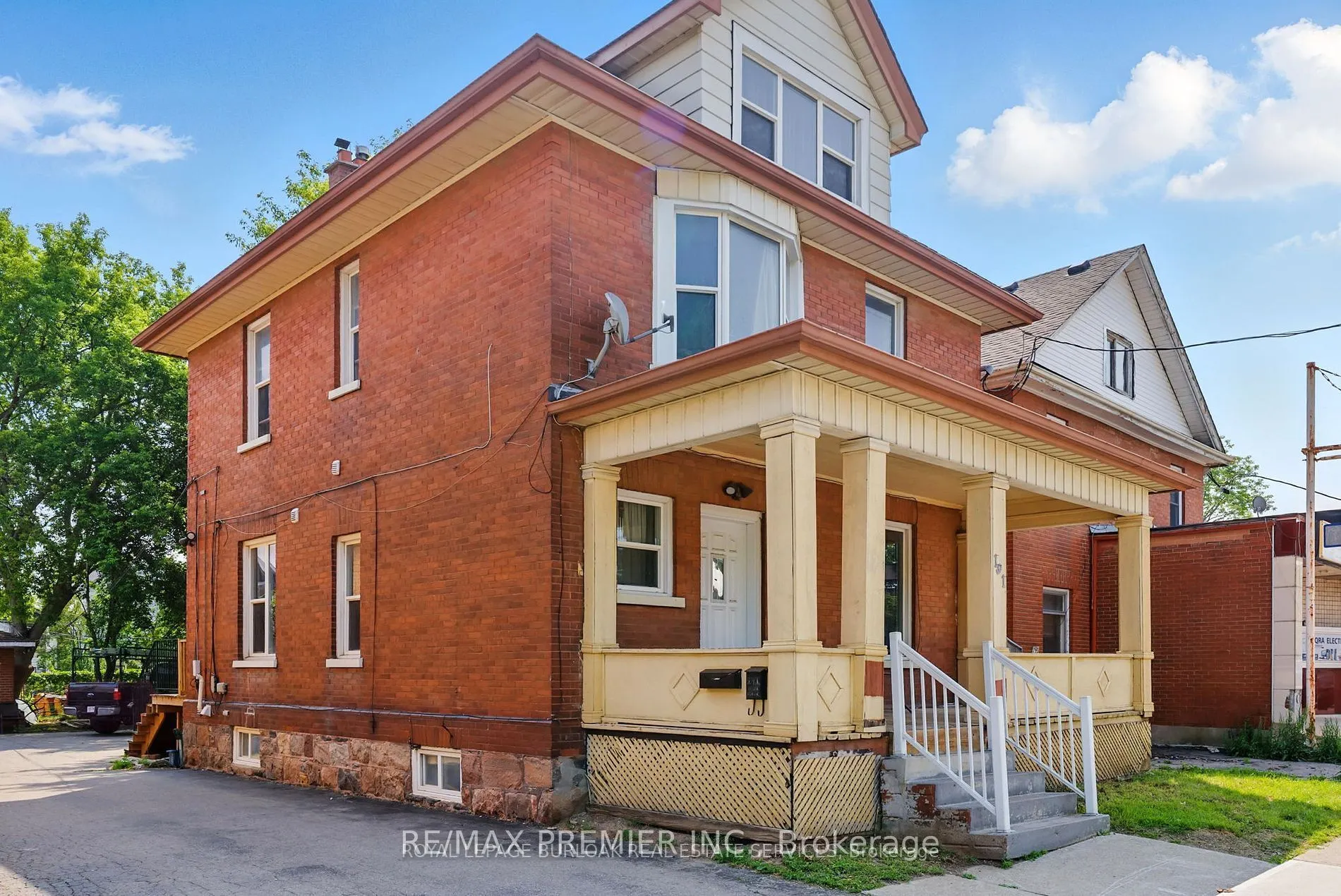 191 Simcoe Street S, #Bsmt