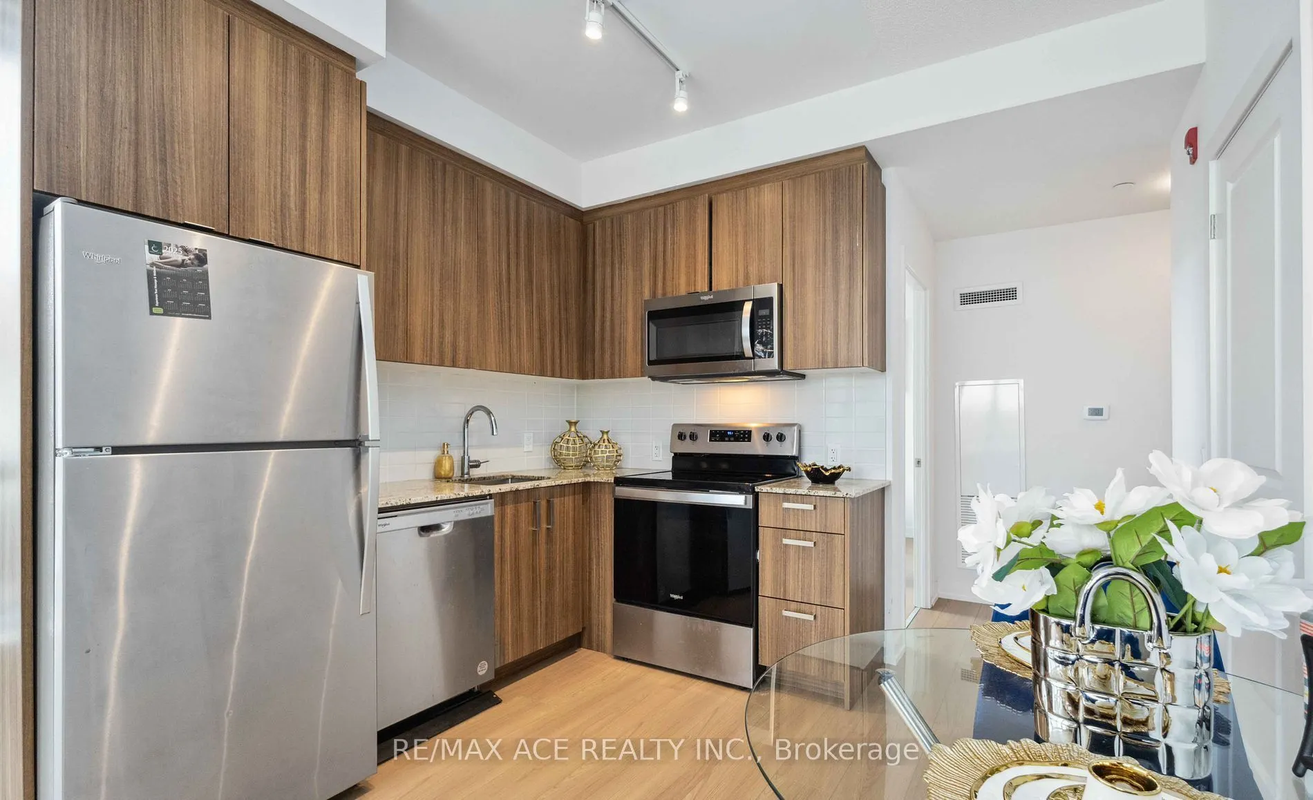 1010 Dundas Street E, #204