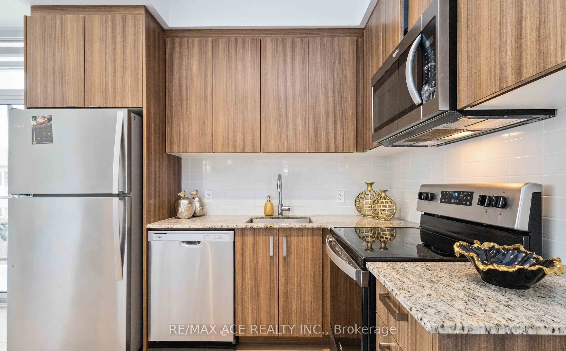 1010 Dundas Street E, #204