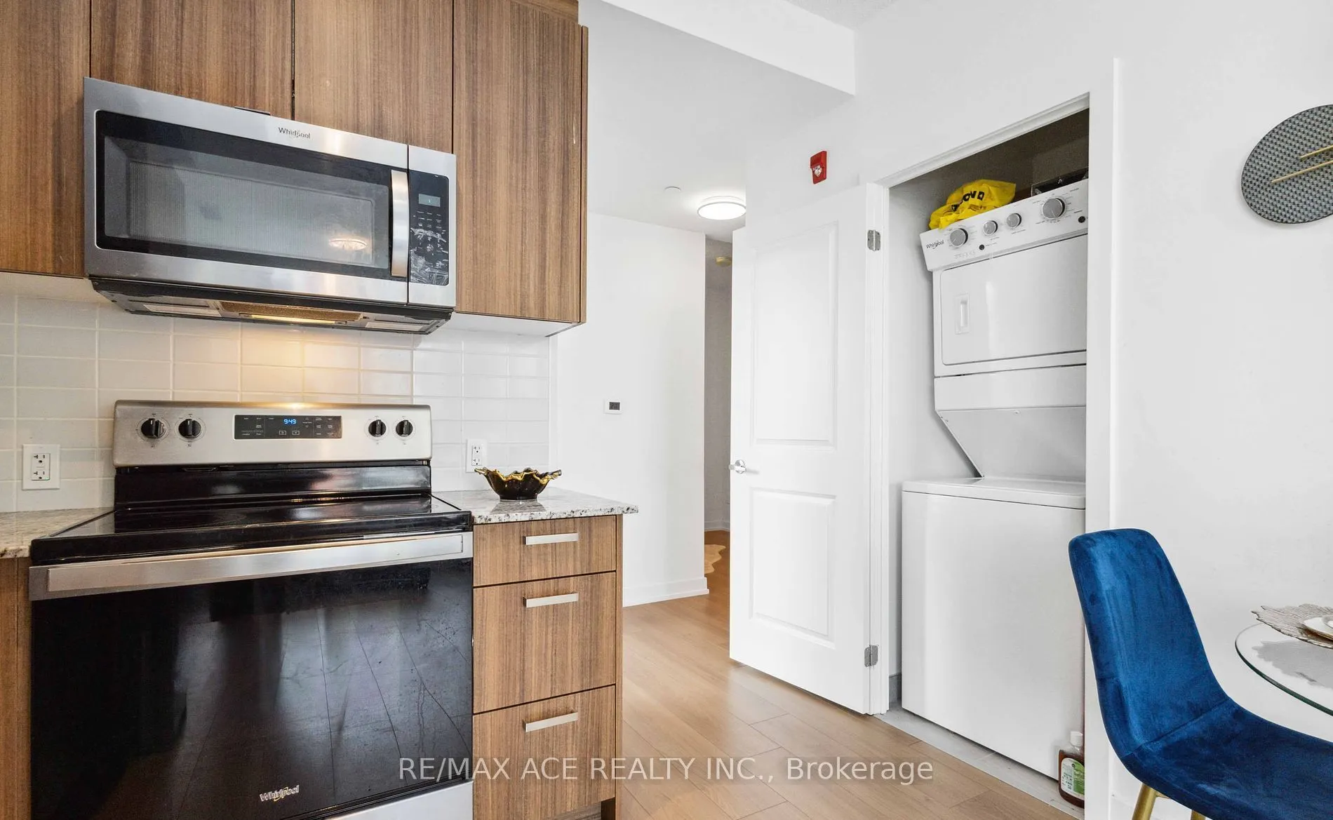 1010 Dundas Street E, #204