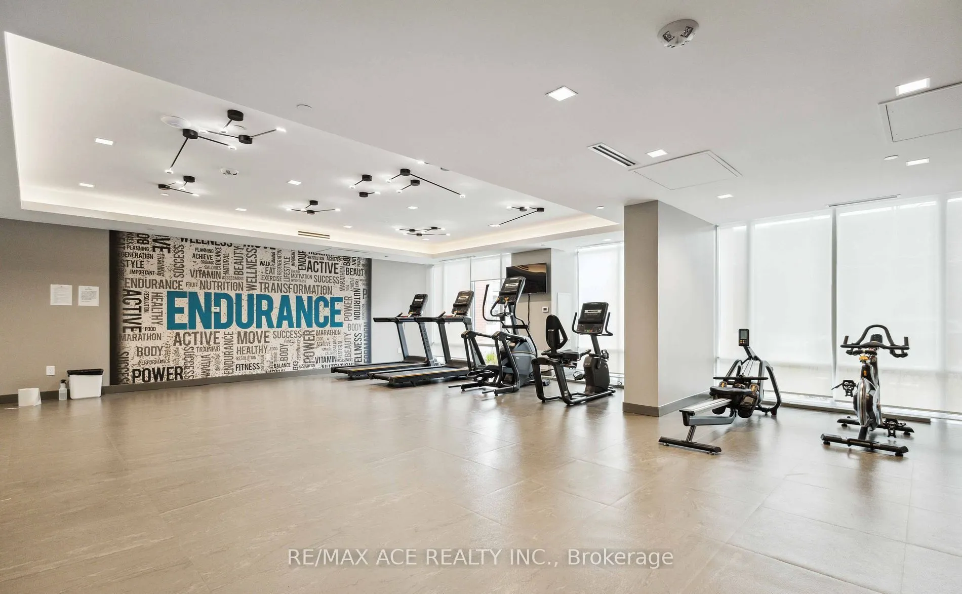 1010 Dundas Street E, #204