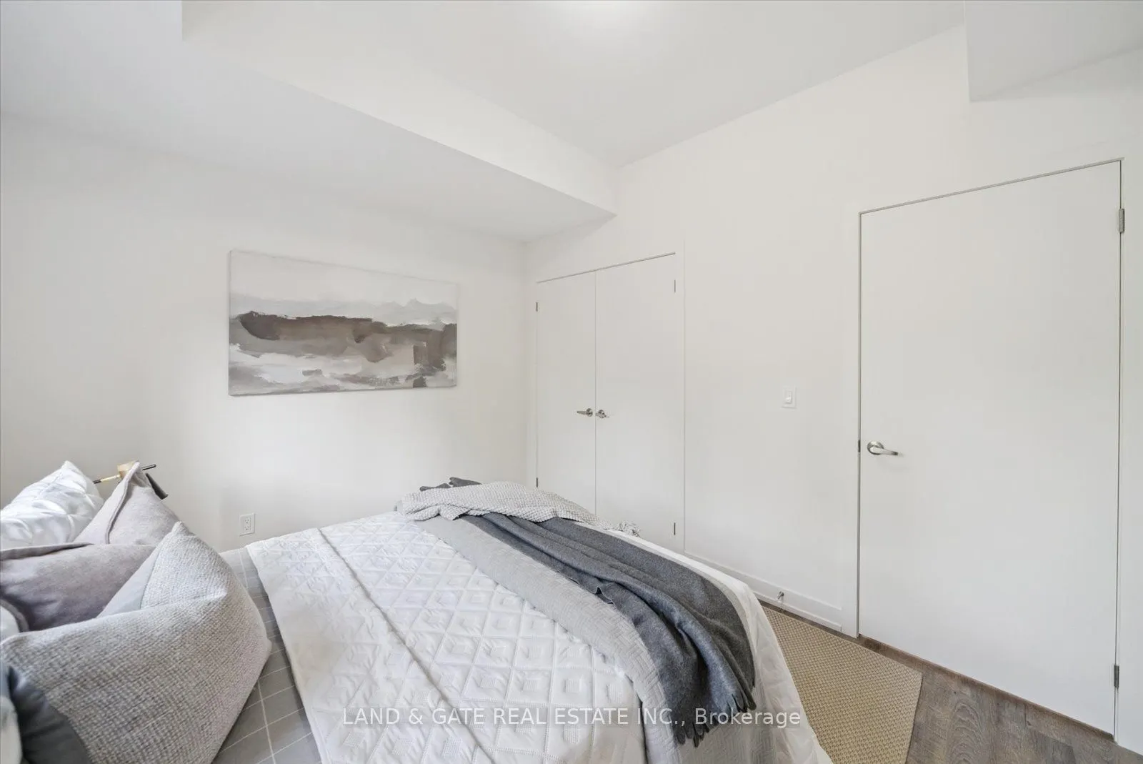 223 Albert Street, #4