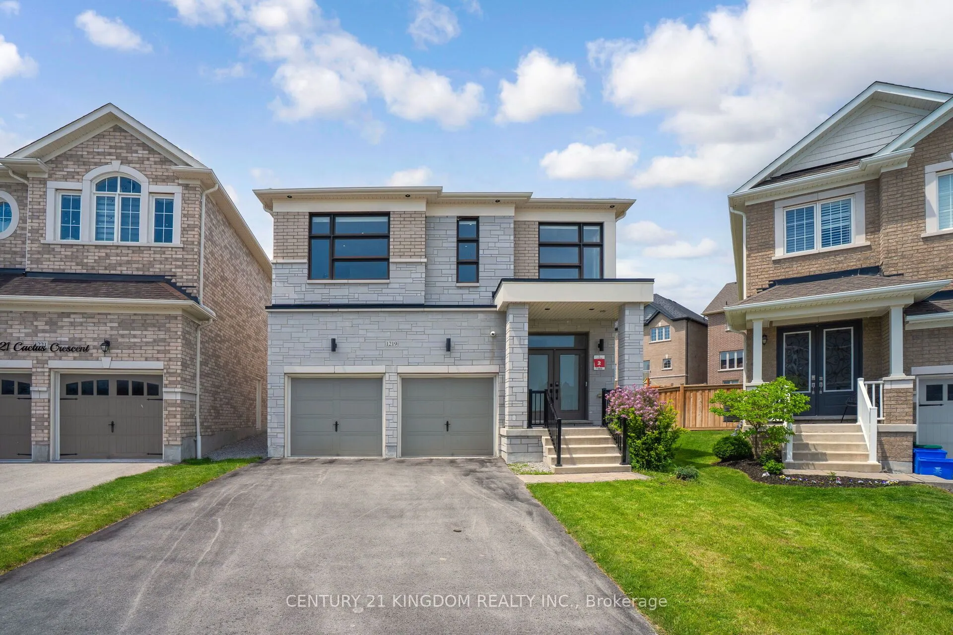 1219 Cactus Crescent