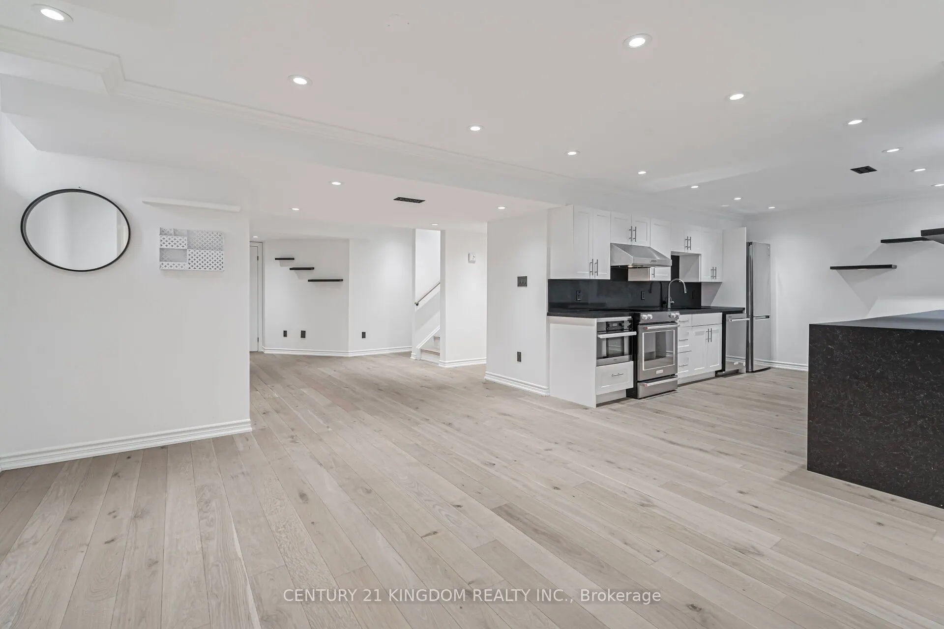 1219 Cactus Crescent