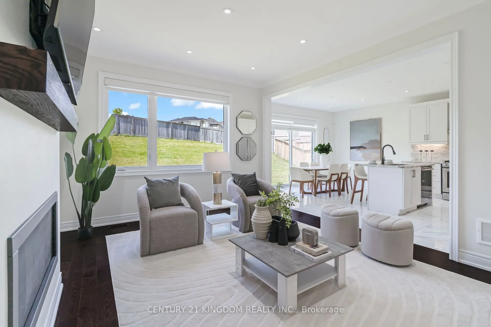 1219 Cactus Crescent