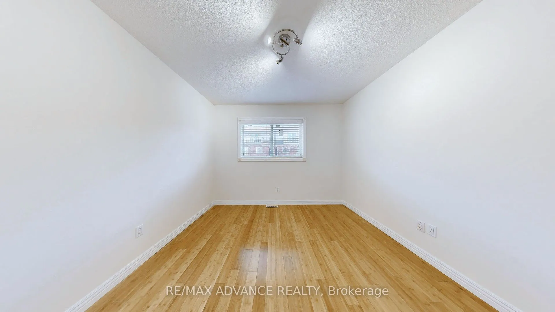 49 Havenview Road, #Upper