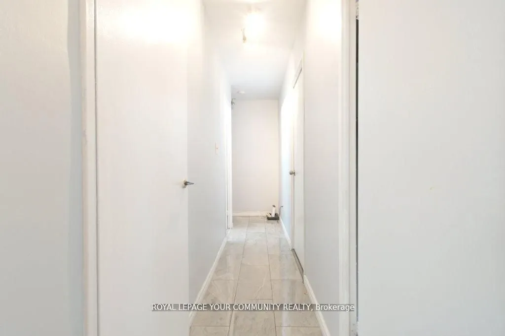 1 Massey Square, #2205