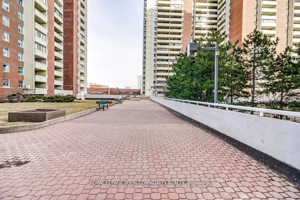 1 Massey Square, #2205