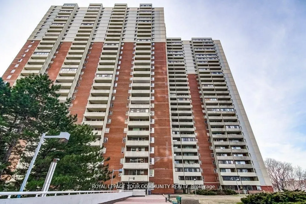 1 Massey Square, #2205