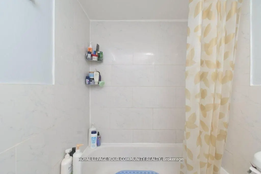 1 Massey Square, #2205