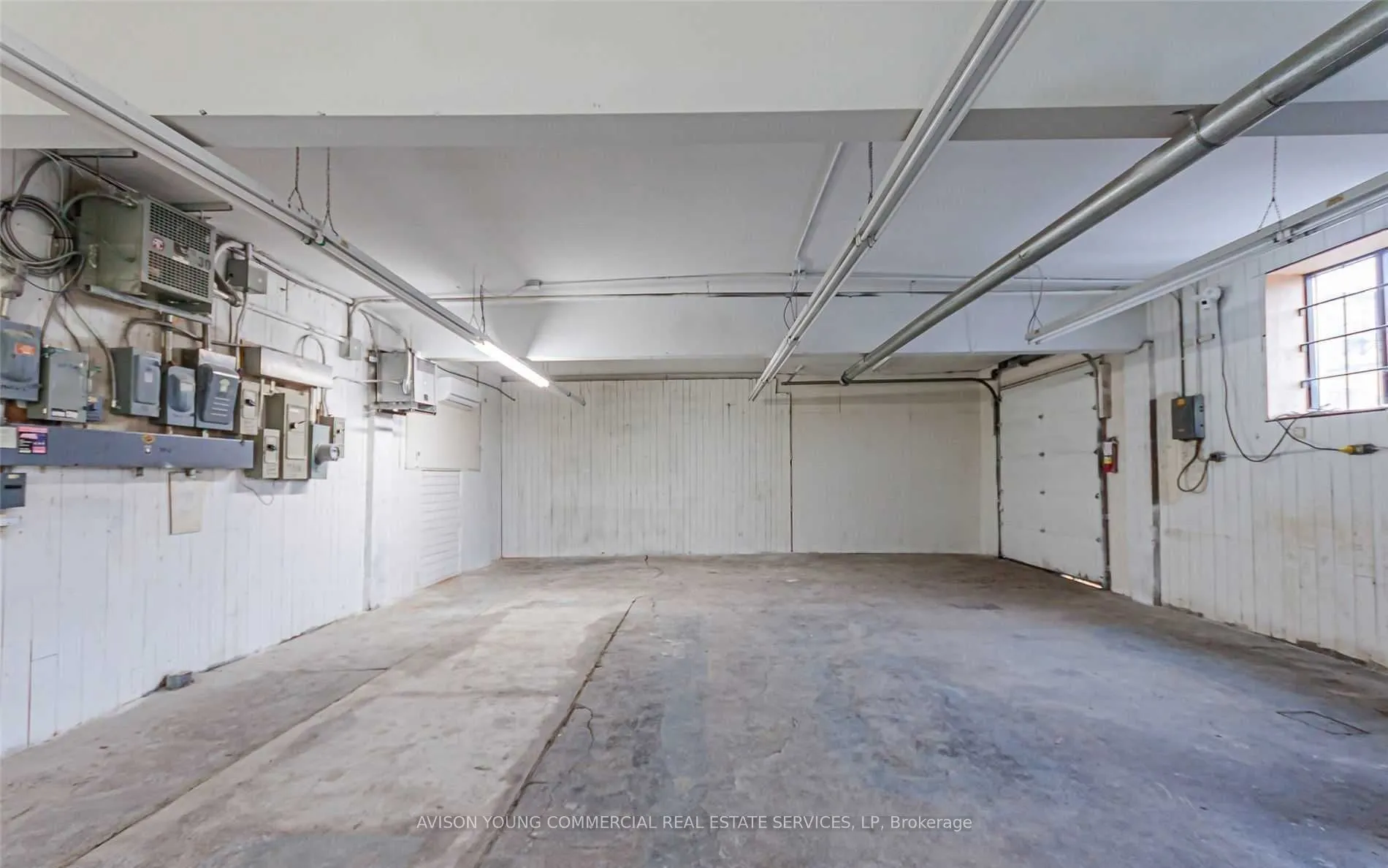 151 Brock Street N